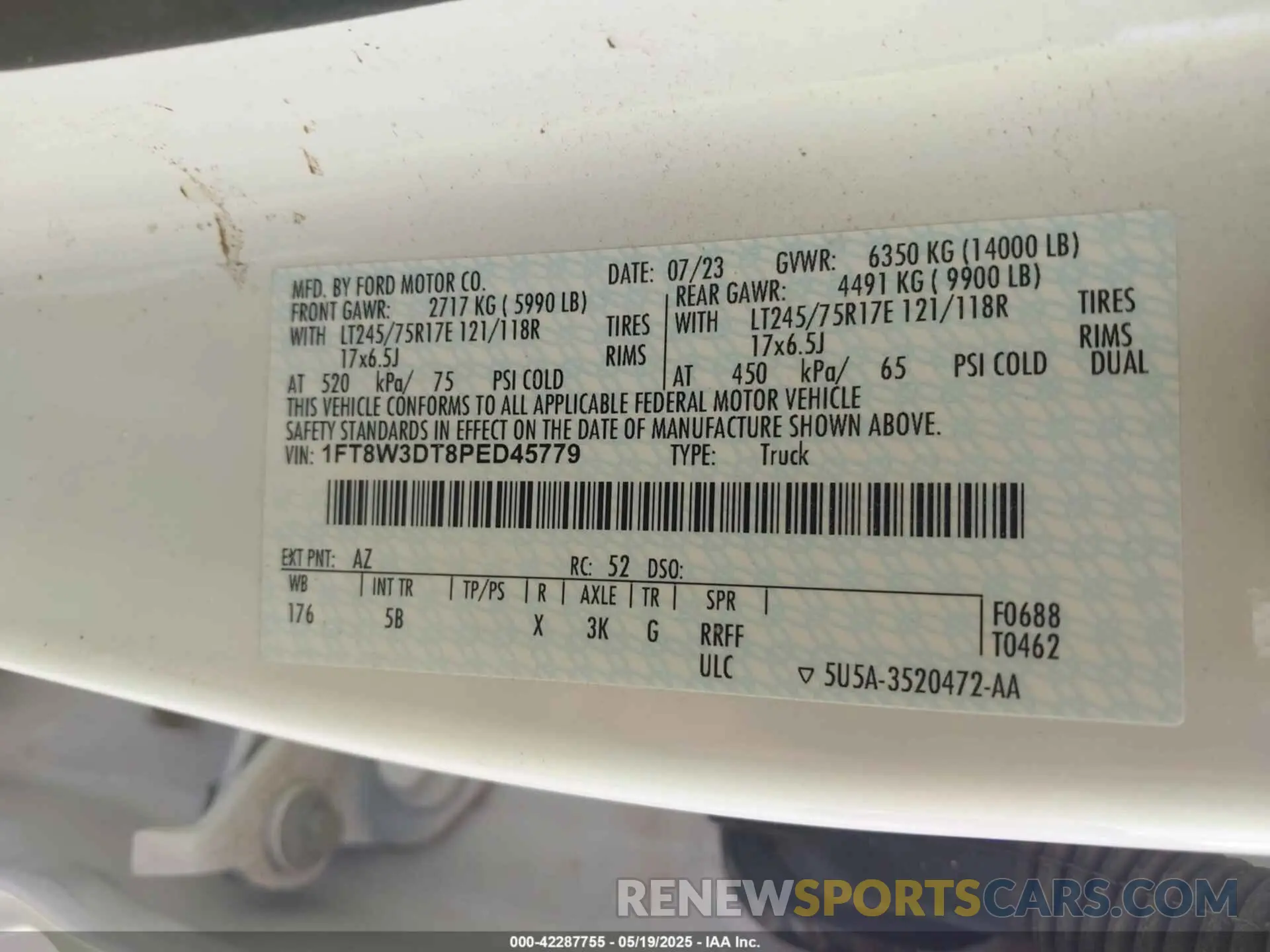 8 Photograph of a damaged car 1FT8W3DT8PED45779 FORD F-350 2023
