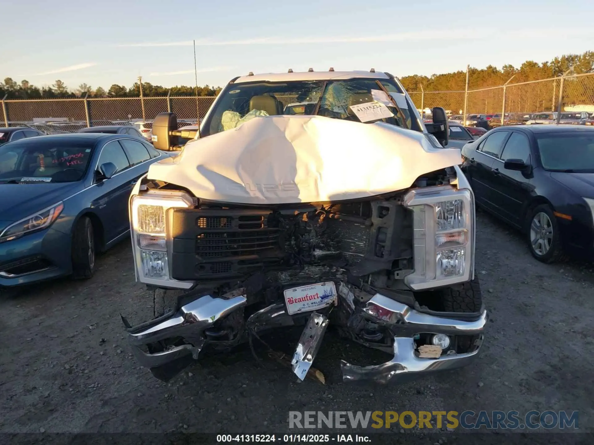 12 Photograph of a damaged car 1FT8X3BT3PED14181 FORD F-350 2023