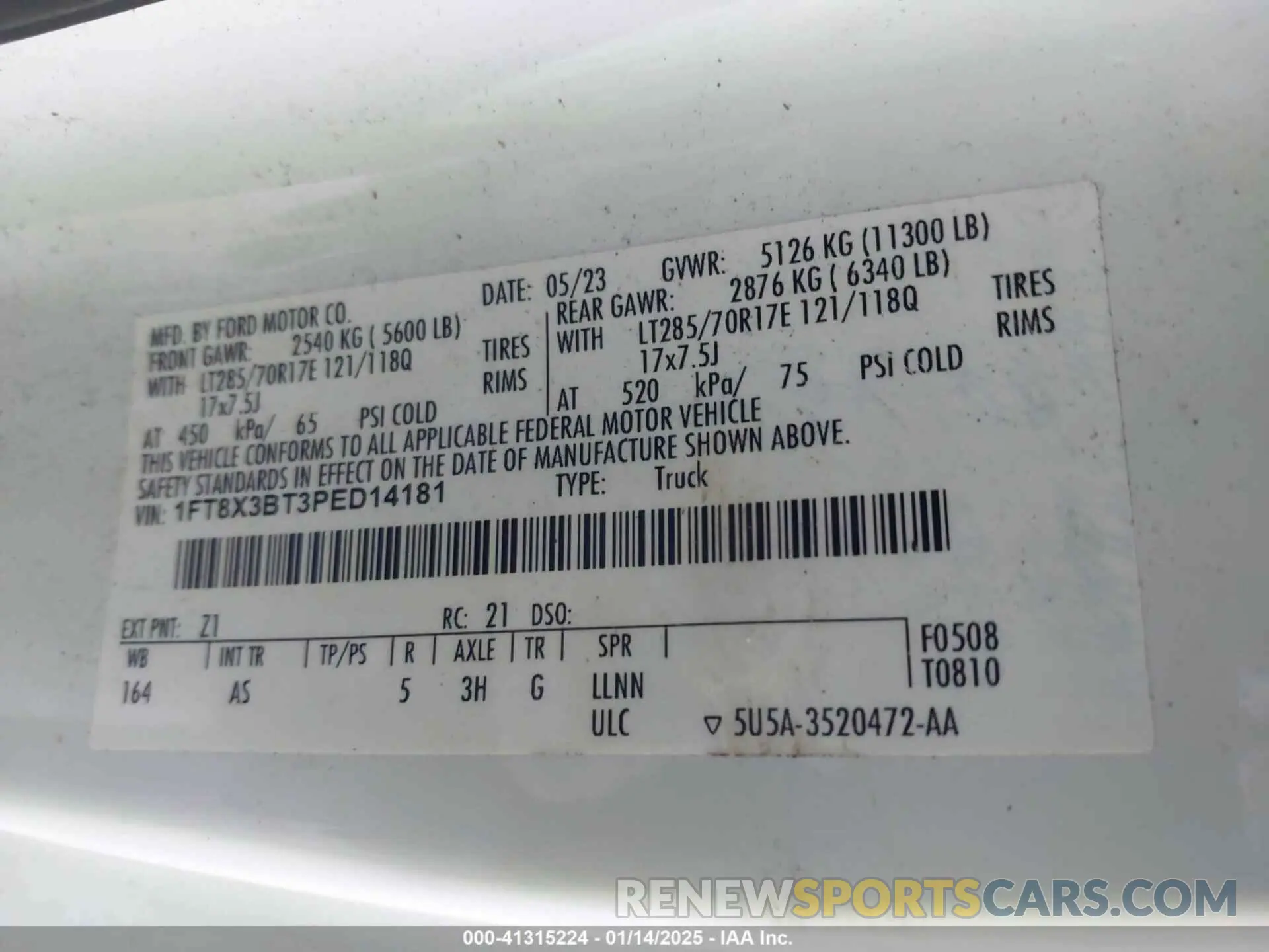8 Photograph of a damaged car 1FT8X3BT3PED14181 FORD F-350 2023