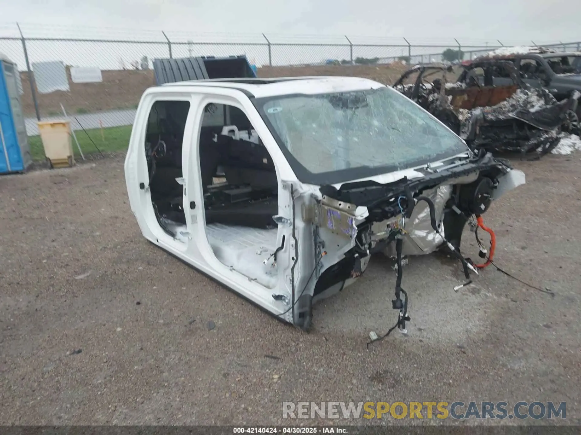 1 Photograph of a damaged car 1FT8W3BM4REF87323 FORD F-350 2024