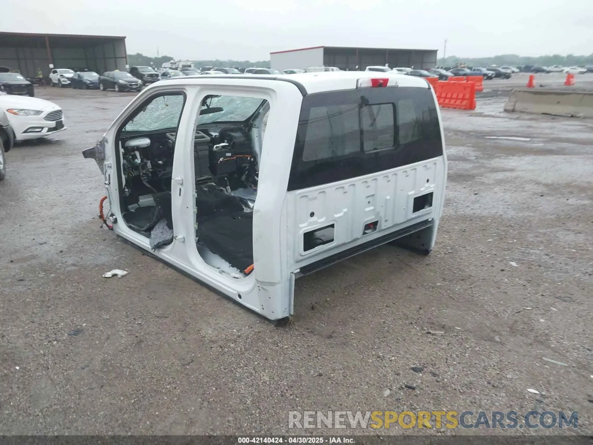 3 Photograph of a damaged car 1FT8W3BM4REF87323 FORD F-350 2024