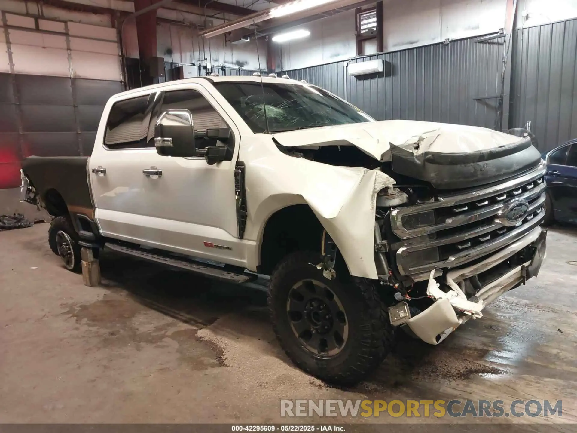 13 Photograph of a damaged car 1FT8W3BM5REE86811 FORD F-350 2024