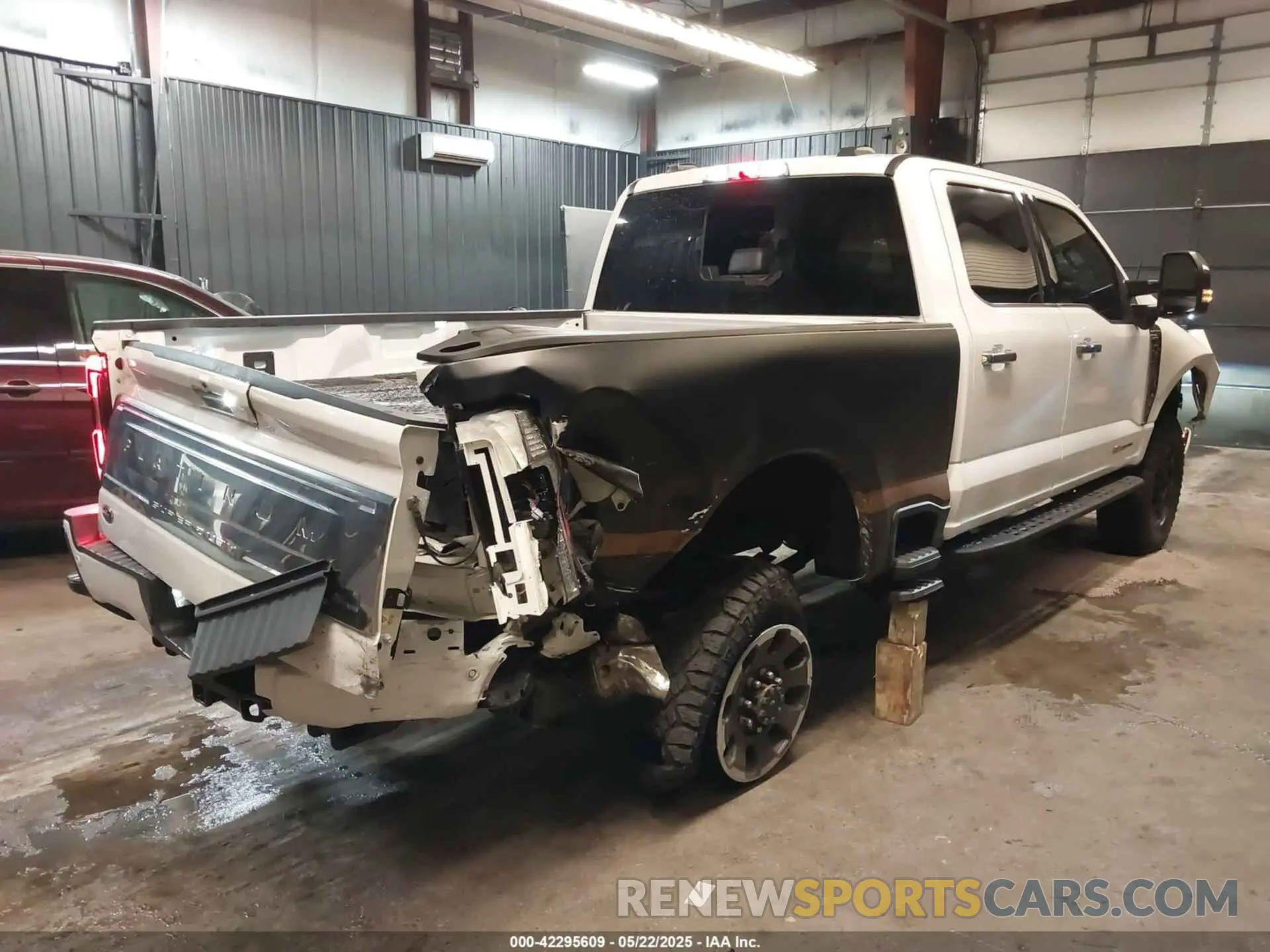 4 Photograph of a damaged car 1FT8W3BM5REE86811 FORD F-350 2024