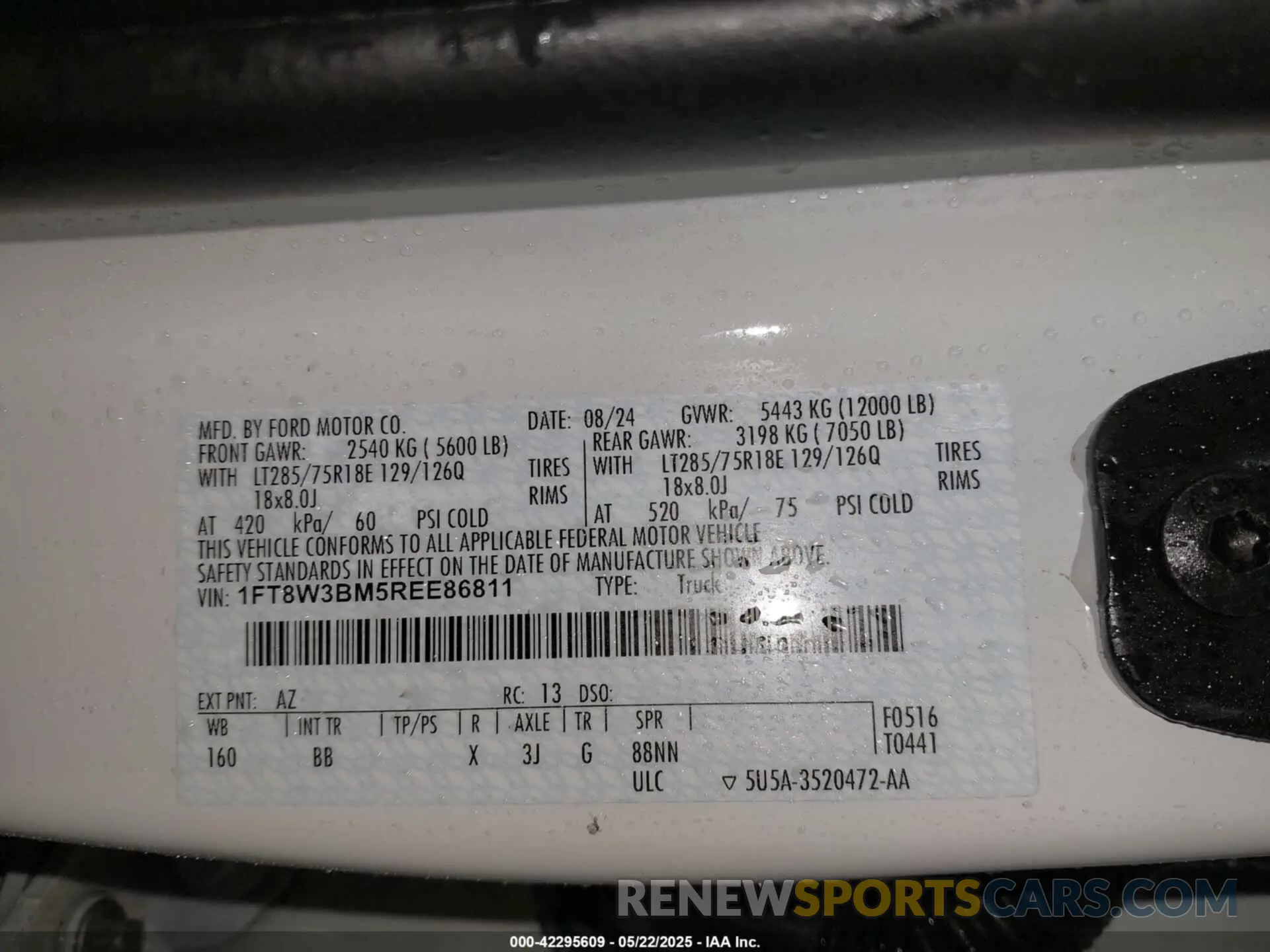 8 Photograph of a damaged car 1FT8W3BM5REE86811 FORD F-350 2024