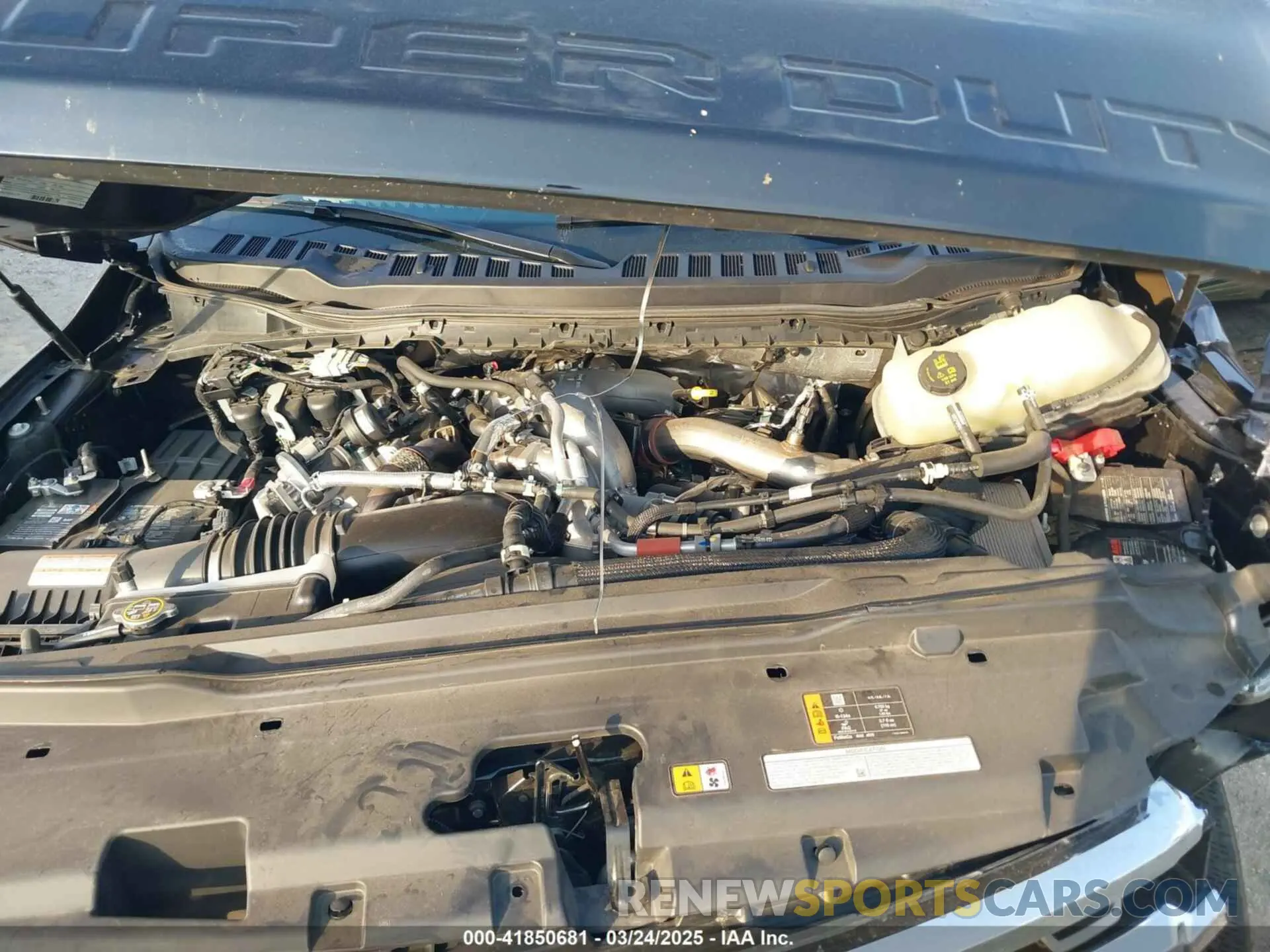 10 Photograph of a damaged car 1FT8W3BM8RED79042 FORD F-350 2024