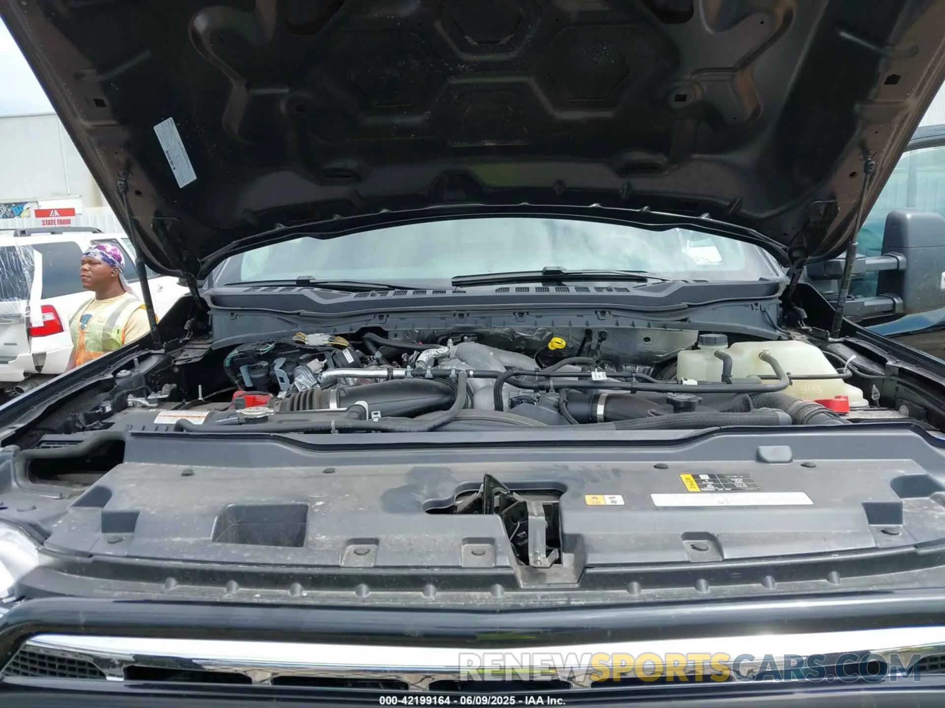 9 Photograph of a damaged car 1FT8W3BT1REF87397 FORD F-350 2024