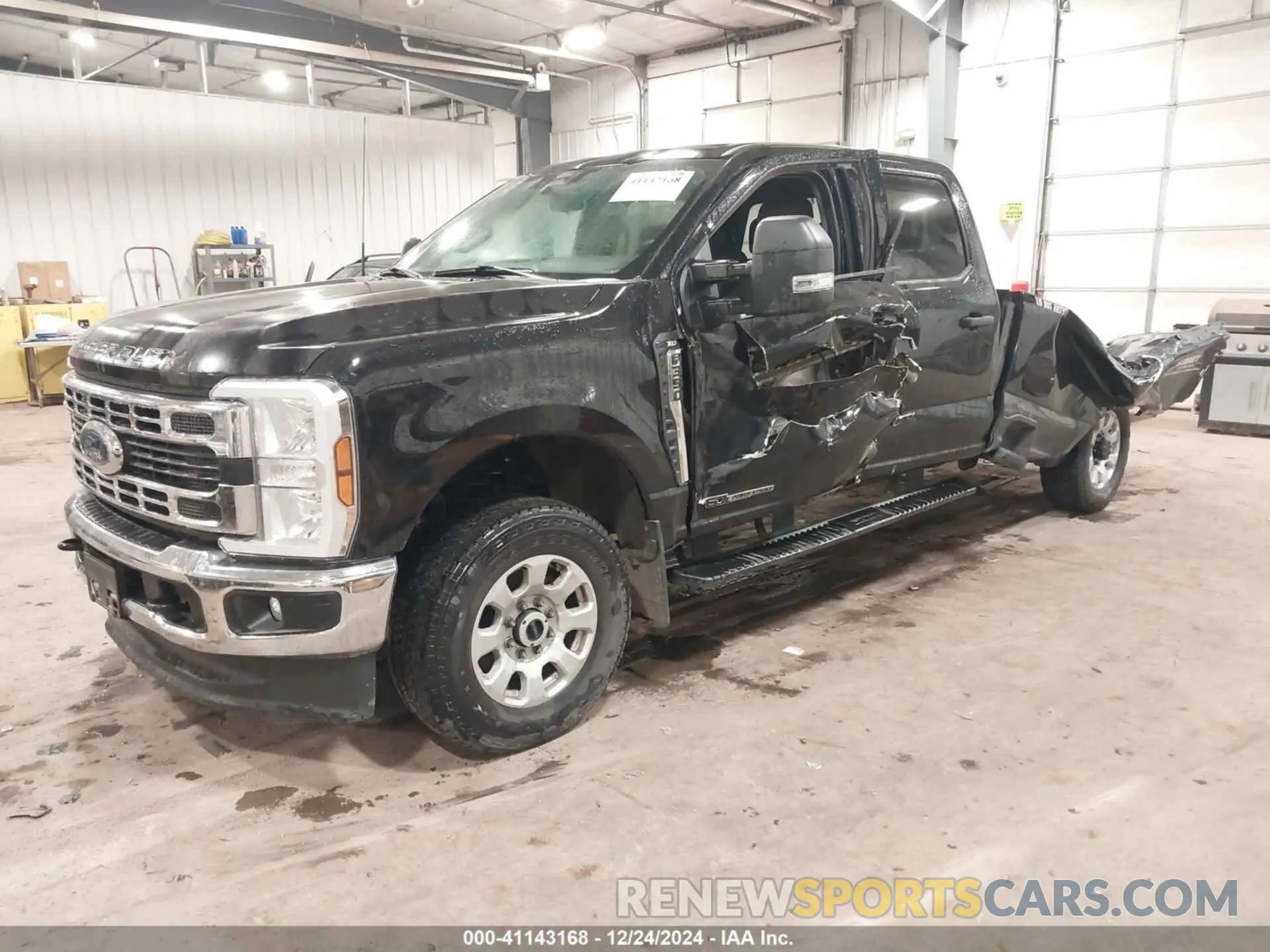 2 Фотография поврежденного автомобиля 1FT8W3BTXREC04217 FORD F-350 2024