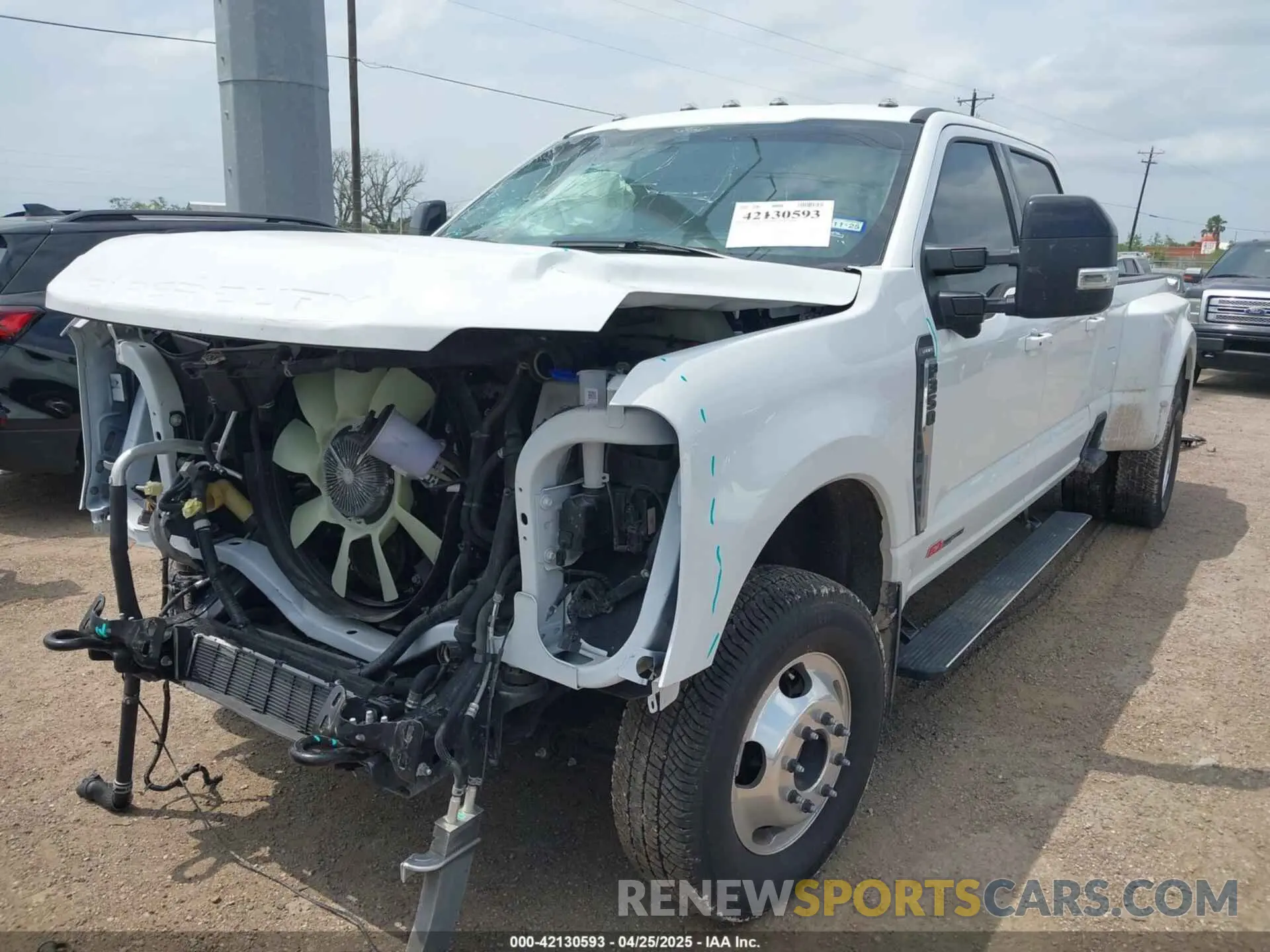2 Фотография поврежденного автомобиля 1FT8W3DM3REE94855 FORD F-350 2024
