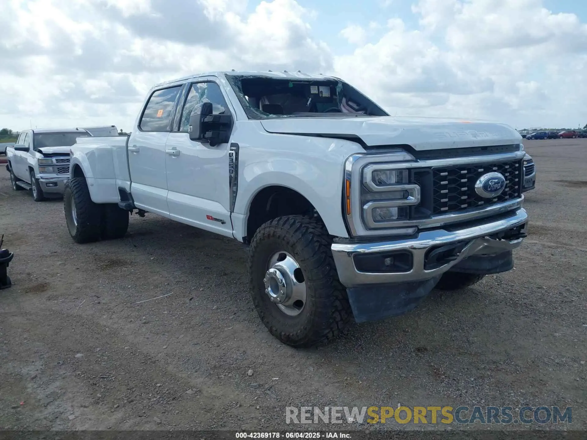 1 Photograph of a damaged car 1FT8W3DM8RED78437 FORD F-350 2024