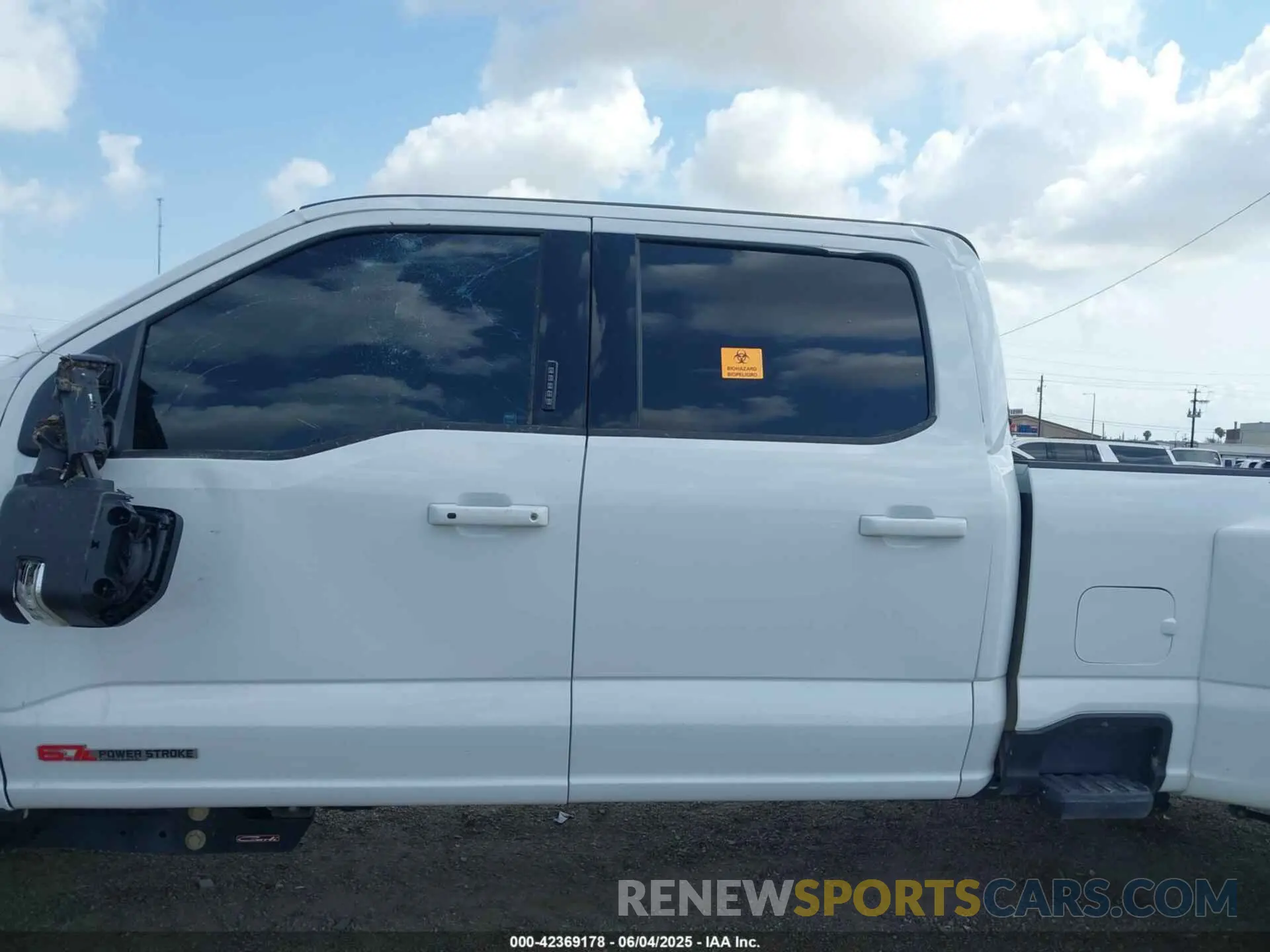 16 Photograph of a damaged car 1FT8W3DM8RED78437 FORD F-350 2024
