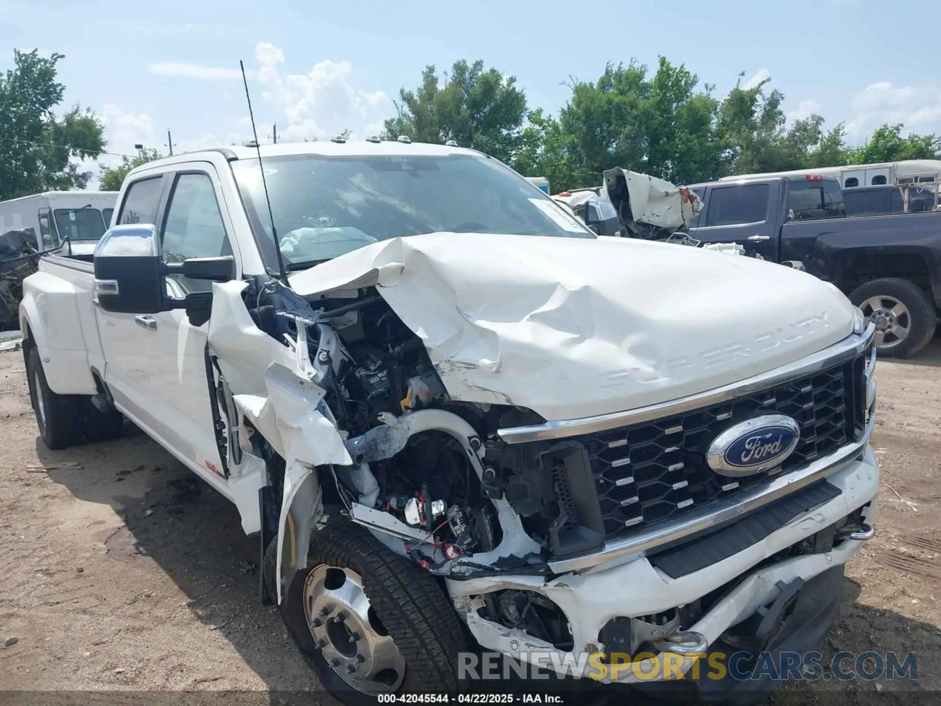 1 Фотография поврежденного автомобиля 1FT8W3DM9REC27199 FORD F-350 2024