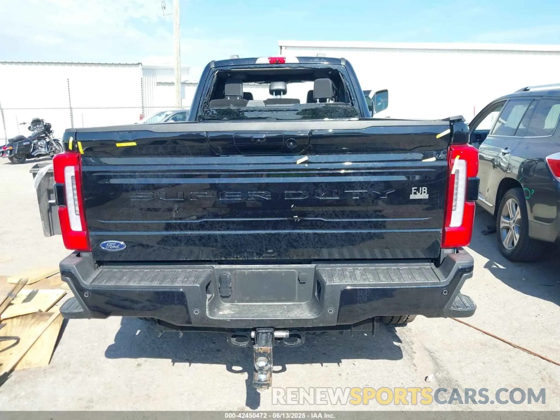 16 Фотография поврежденного автомобиля 1FT8W3BM0SEC55417 FORD F-350 2025