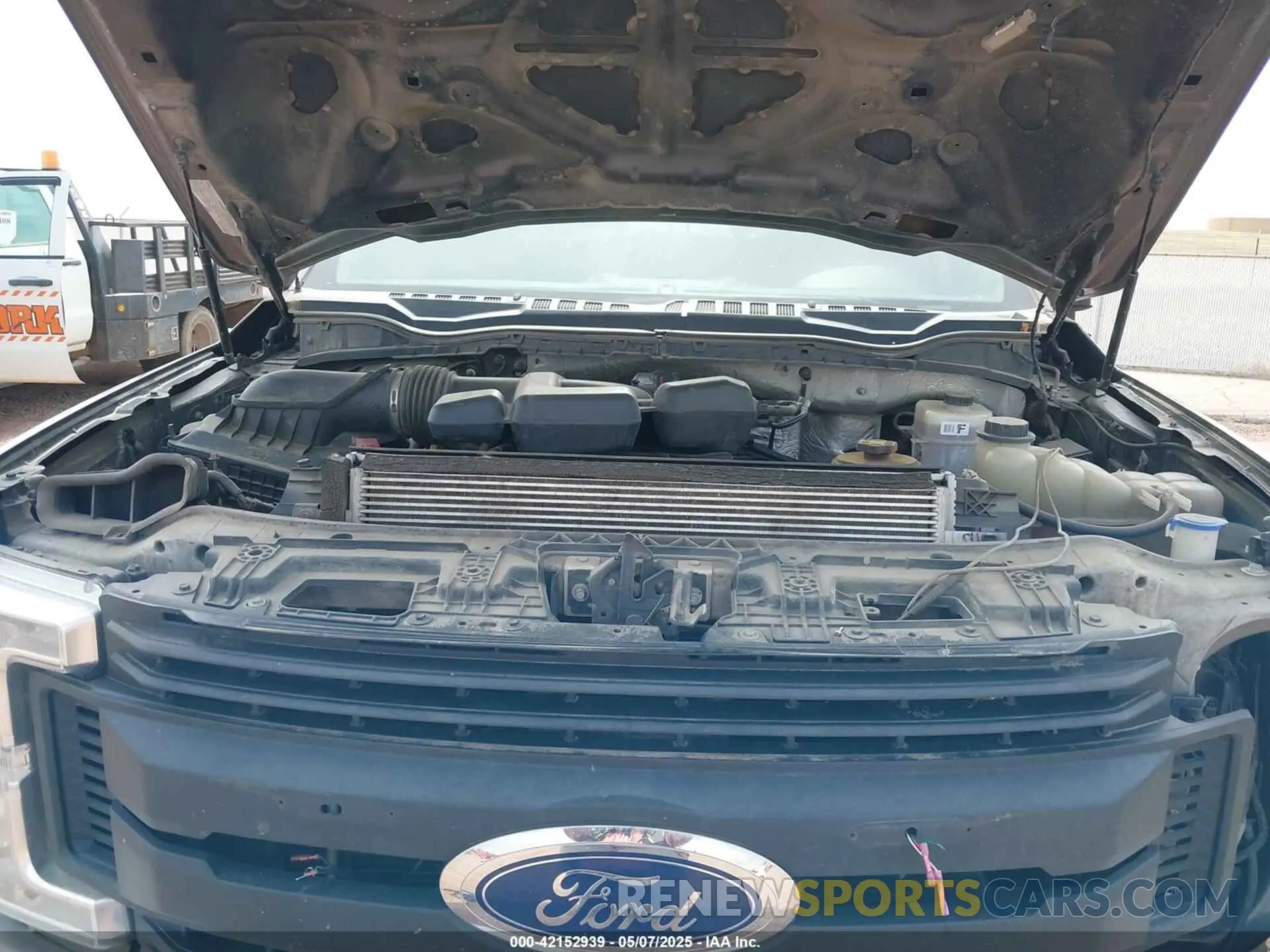 9 Photograph of a damaged car 1FD8W3H69KED65435 FORD F-350 CHASSIS 2019