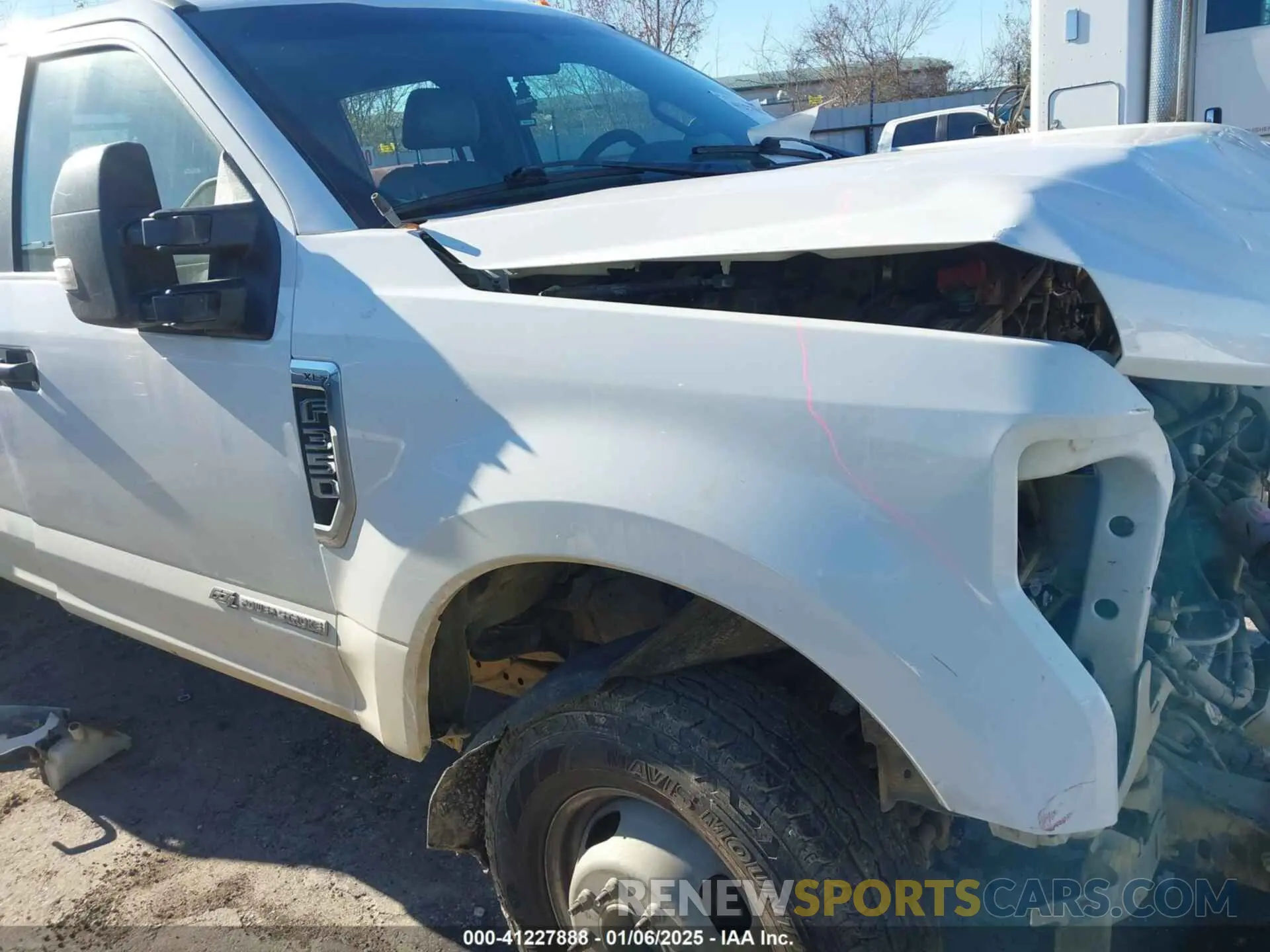 13 Photograph of a damaged car 1FD8W3HT6KEE14466 FORD F-350 CHASSIS 2019