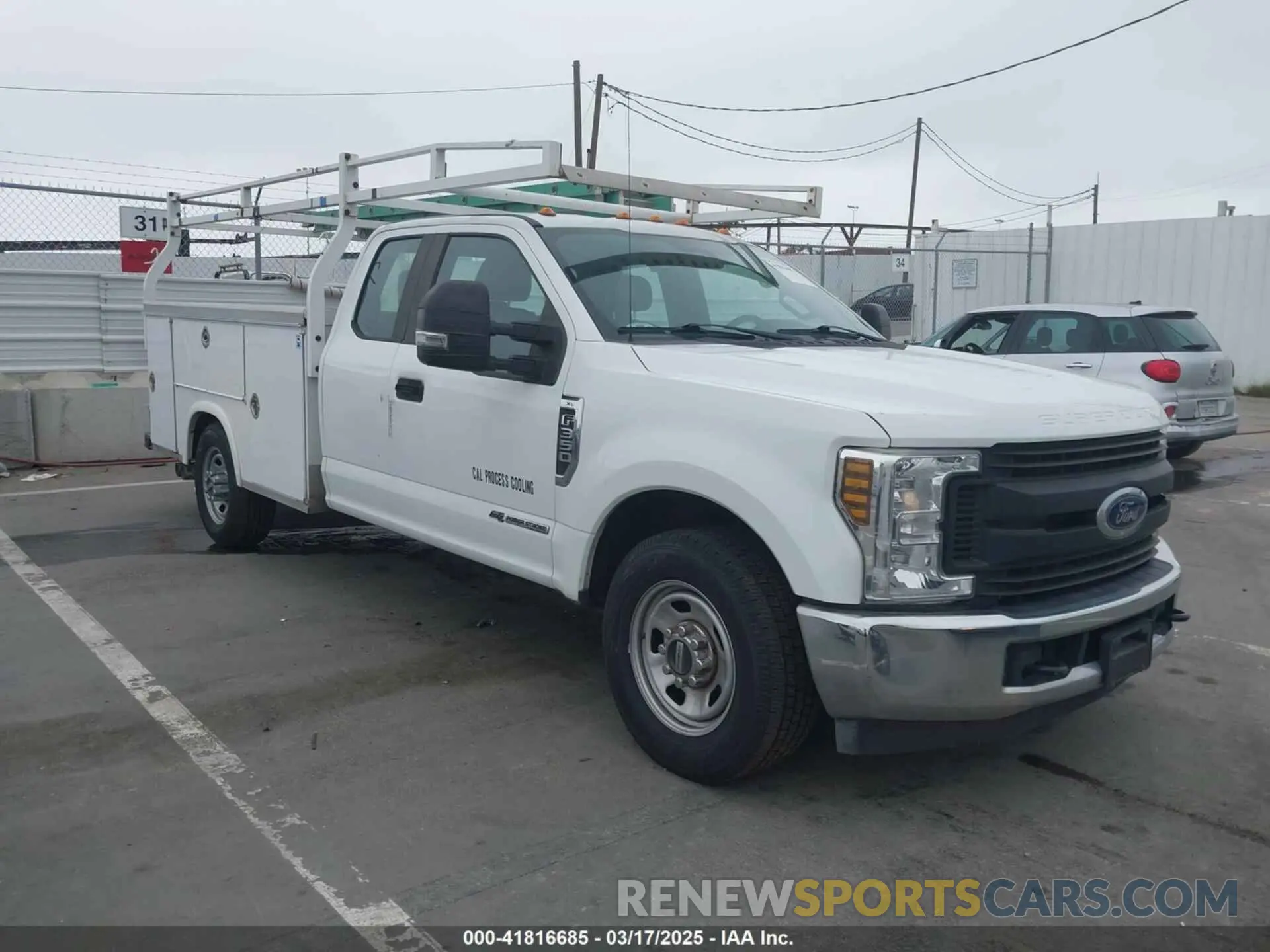 1 Photograph of a damaged car 1FD8X3ET7KED48298 FORD F-350 CHASSIS 2019
