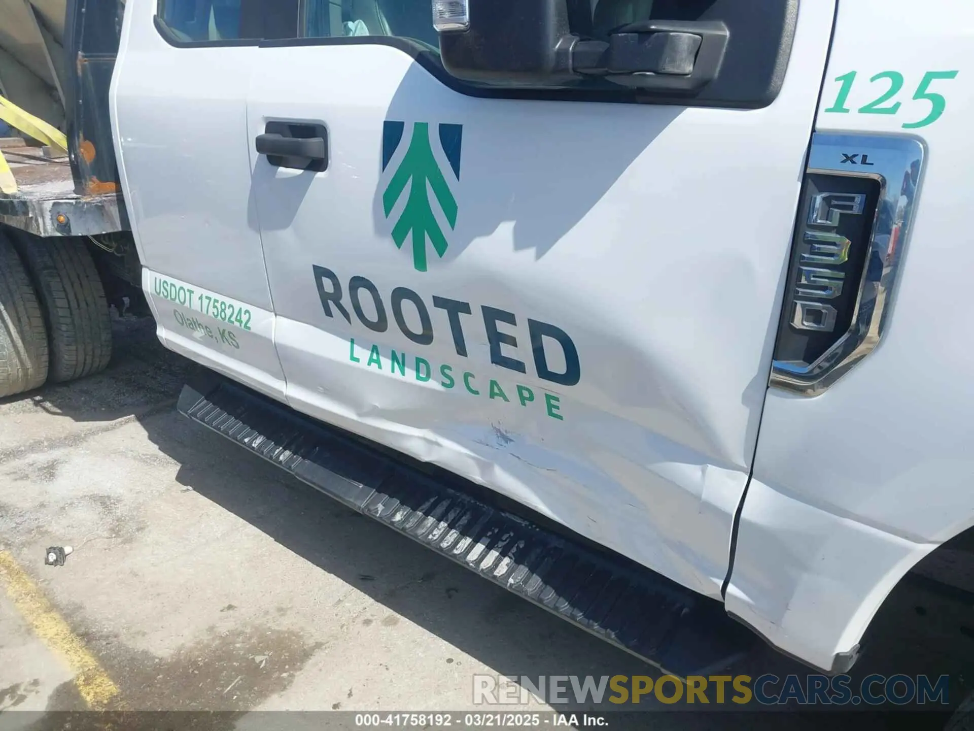 11 Фотография поврежденного автомобиля 1FD8X3H62KEE03133 FORD F-350 CHASSIS 2019
