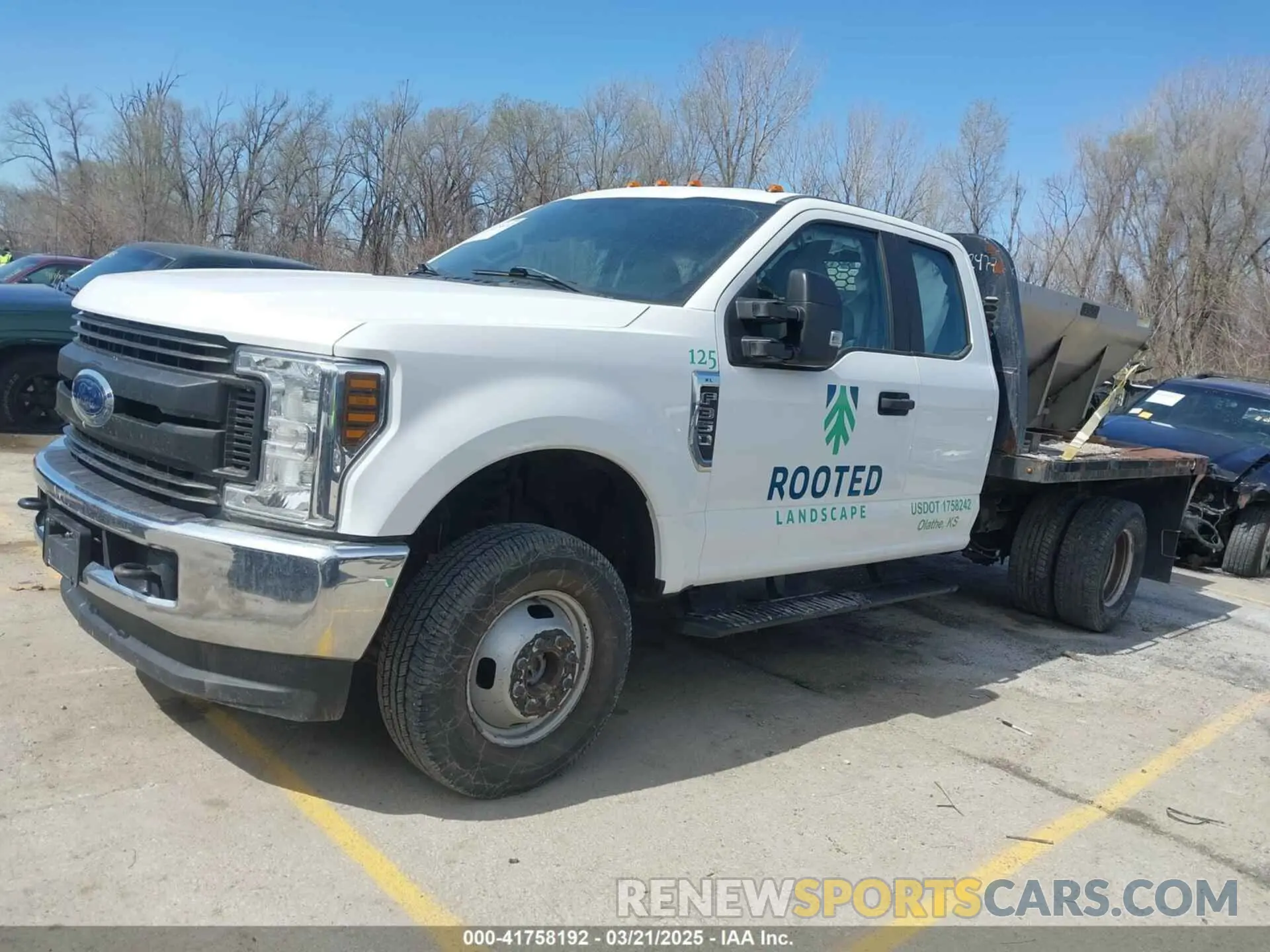 14 Фотография поврежденного автомобиля 1FD8X3H62KEE03133 FORD F-350 CHASSIS 2019