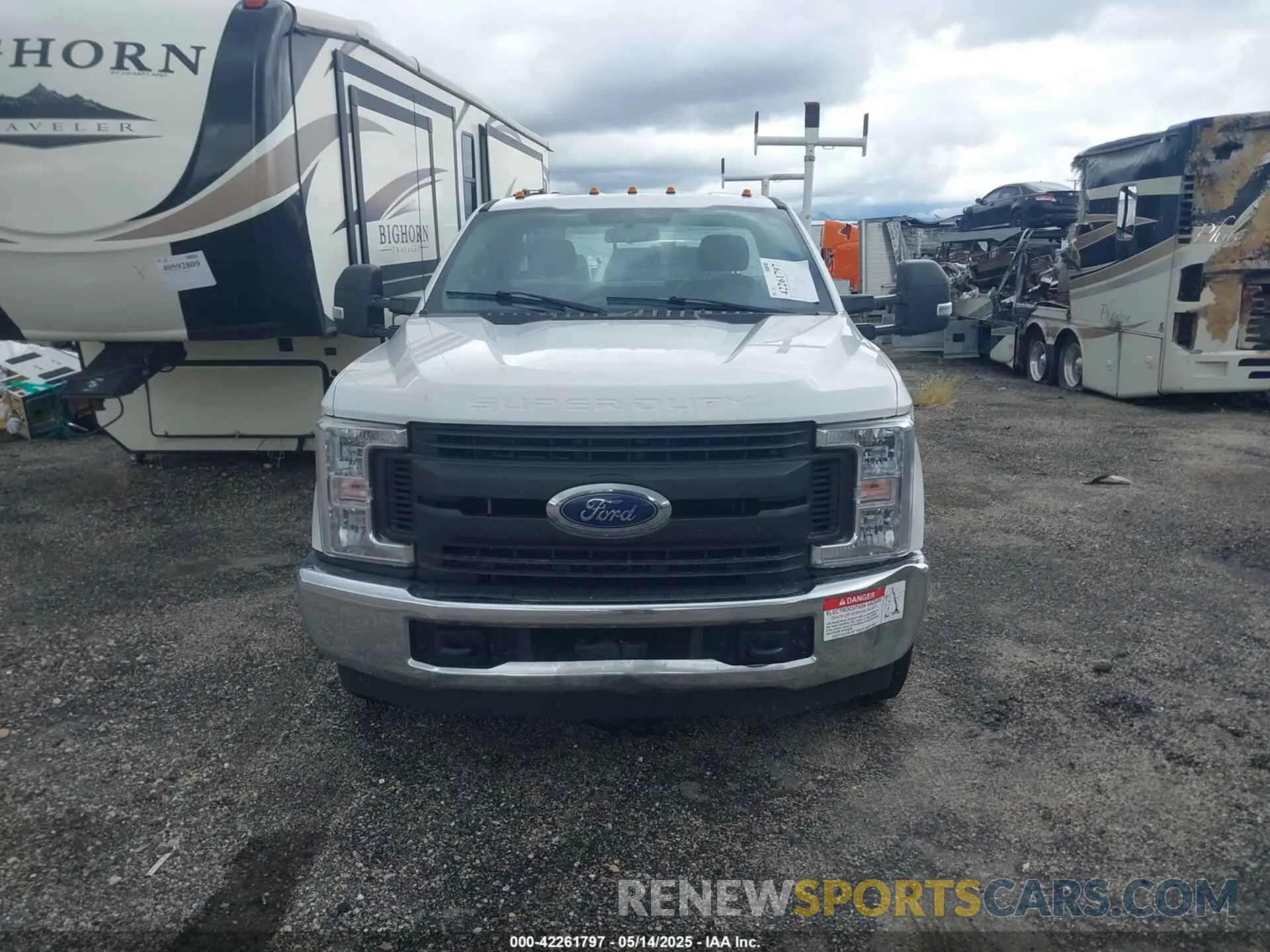 12 Photograph of a damaged car 1FDRF3G60KED40560 FORD F-350 CHASSIS 2019