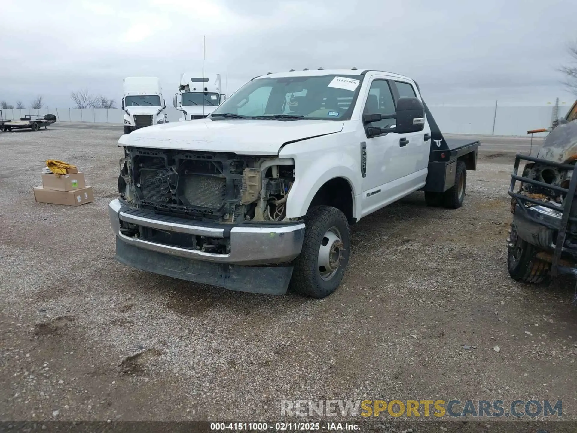 2 Photograph of a damaged car 1FD8W3HT8LEE51052 FORD F-350 CHASSIS 2020