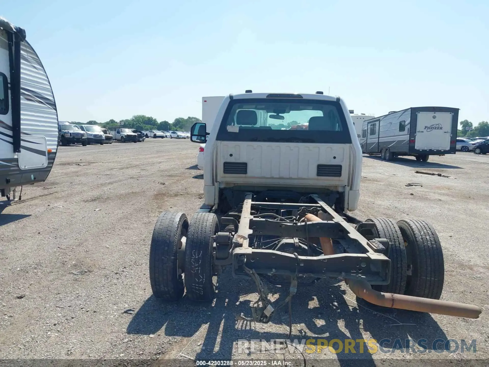 15 Photograph of a damaged car 1FDRF3G60LED71311 FORD F-350 CHASSIS 2020