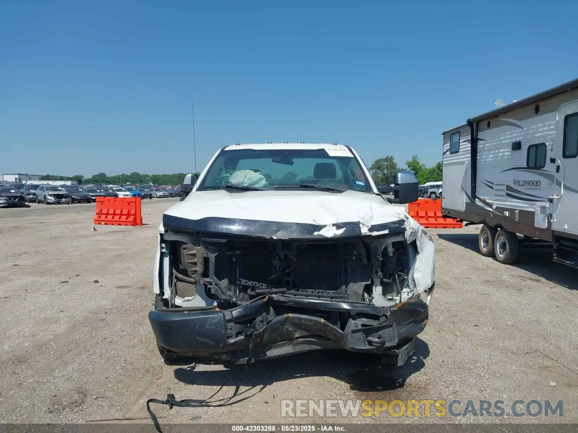6 Photograph of a damaged car 1FDRF3G60LED71311 FORD F-350 CHASSIS 2020
