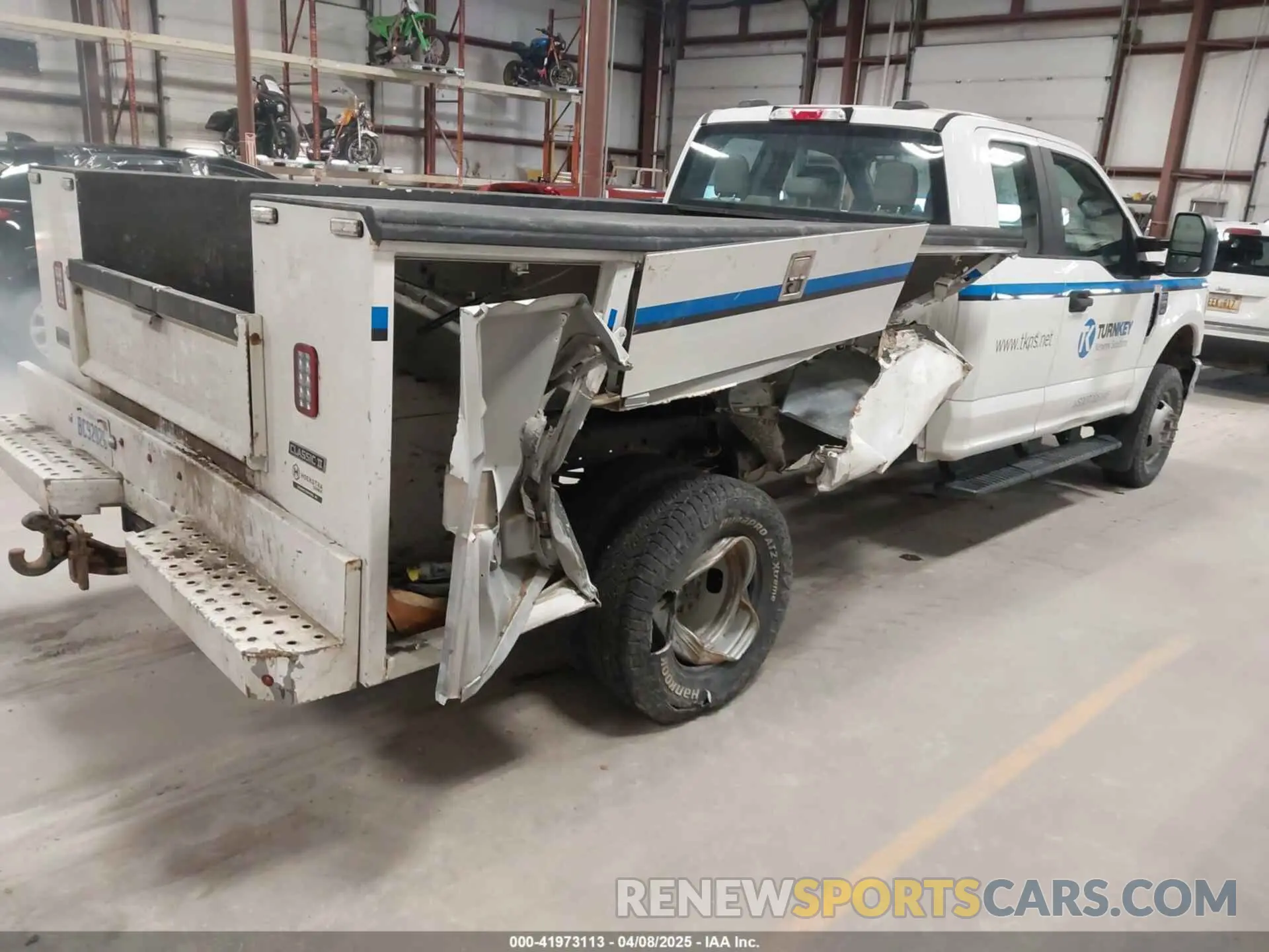 4 Photograph of a damaged car 1FD8X3H65MED94382 FORD F-350 CHASSIS 2021