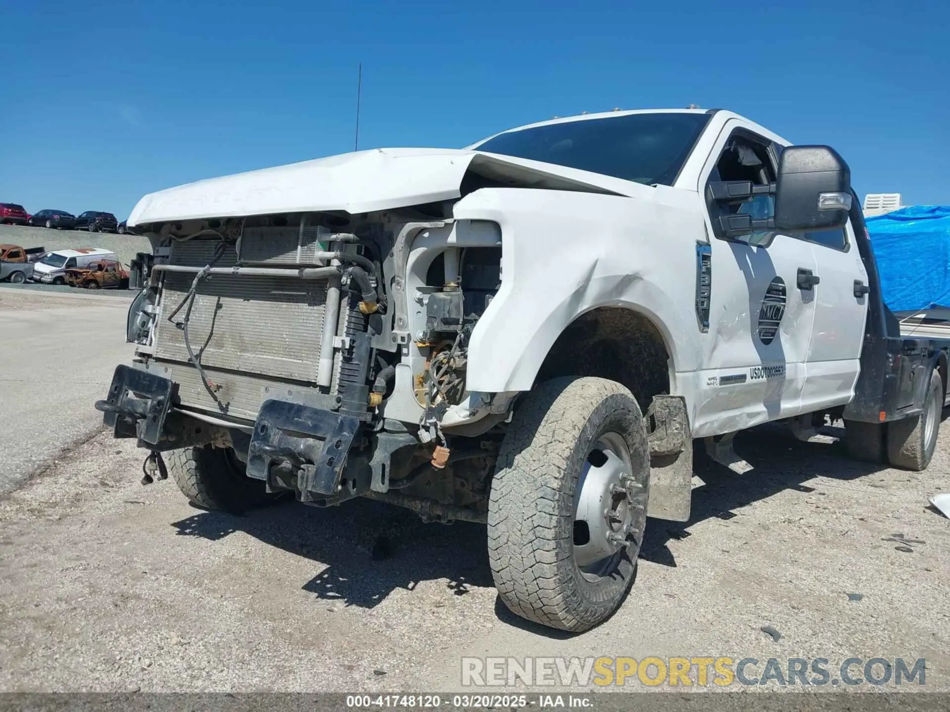 11 Photograph of a damaged car 1FD8W3HT4NED83786 FORD F-350 CHASSIS 2022