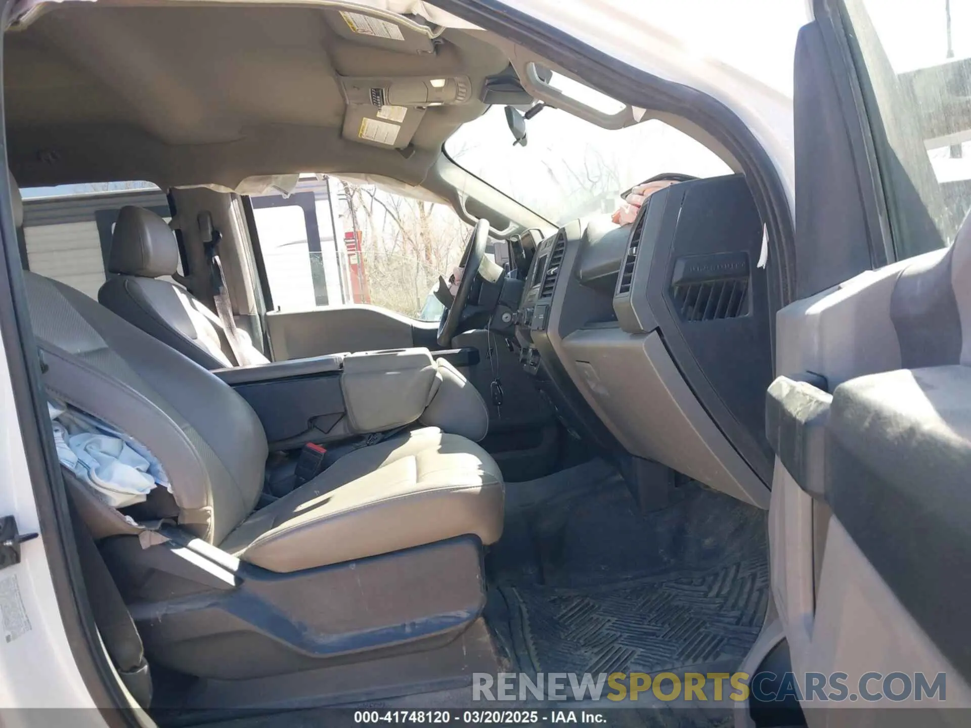 7 Photograph of a damaged car 1FD8W3HT4NED83786 FORD F-350 CHASSIS 2022