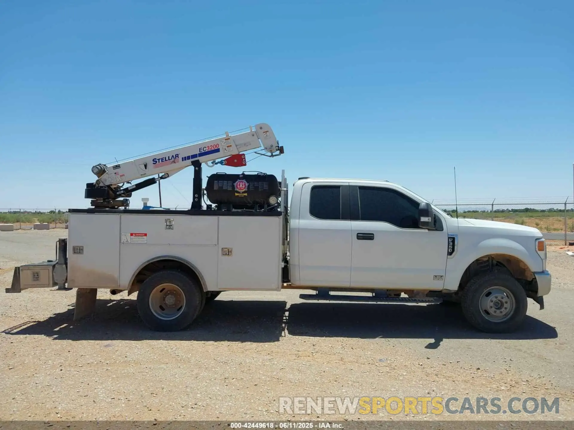 13 Фотография поврежденного автомобиля 1FD8X3HN7NEF13221 FORD F-350 CHASSIS 2022