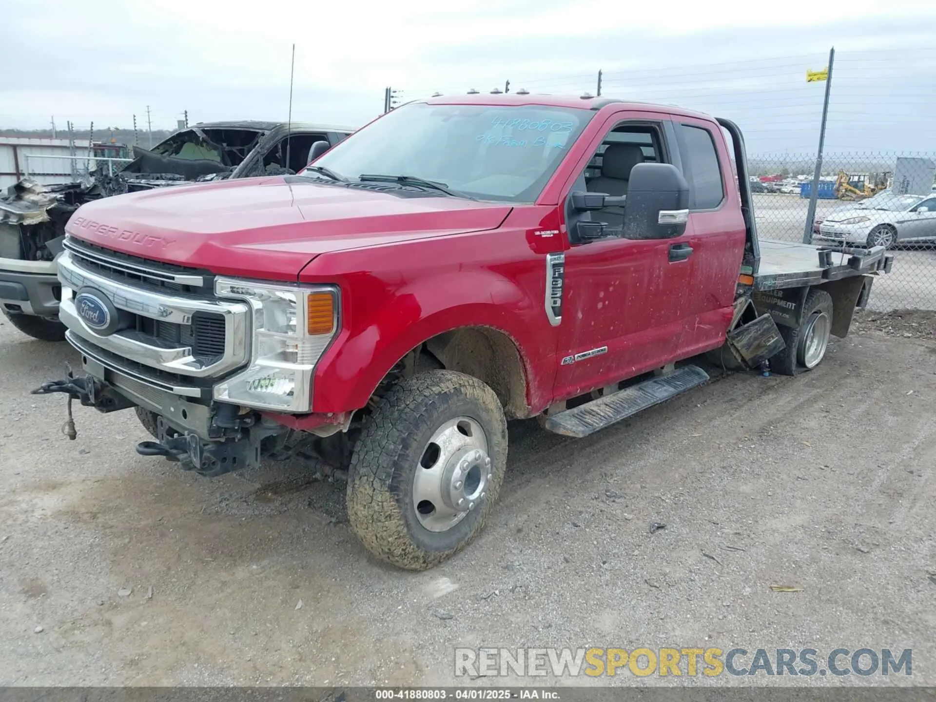 2 Фотография поврежденного автомобиля 1FD8X3HT4NEF46451 FORD F-350 CHASSIS 2022