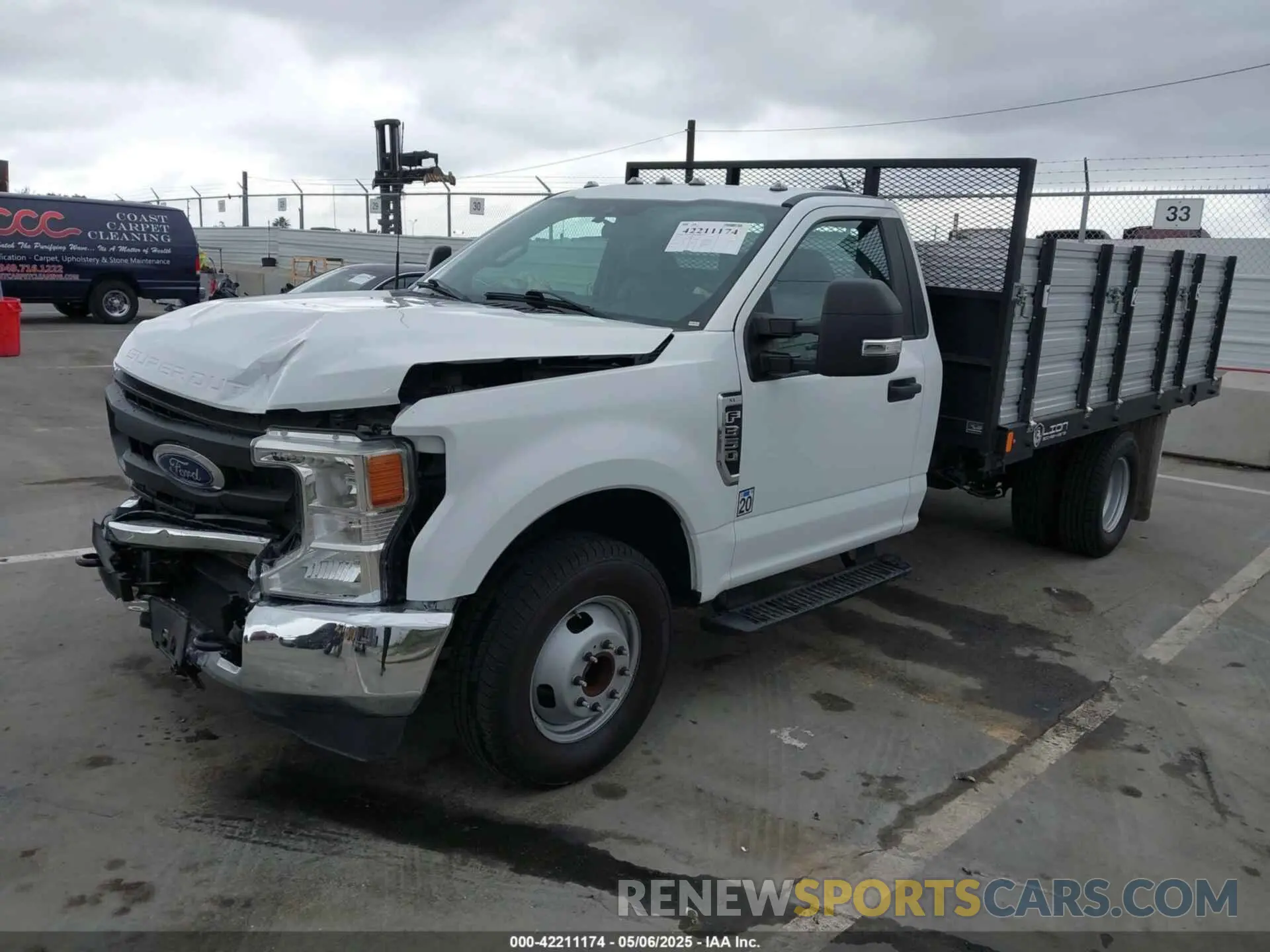 2 Фотография поврежденного автомобиля 1FDRF3GN0NEE88364 FORD F-350 CHASSIS 2022