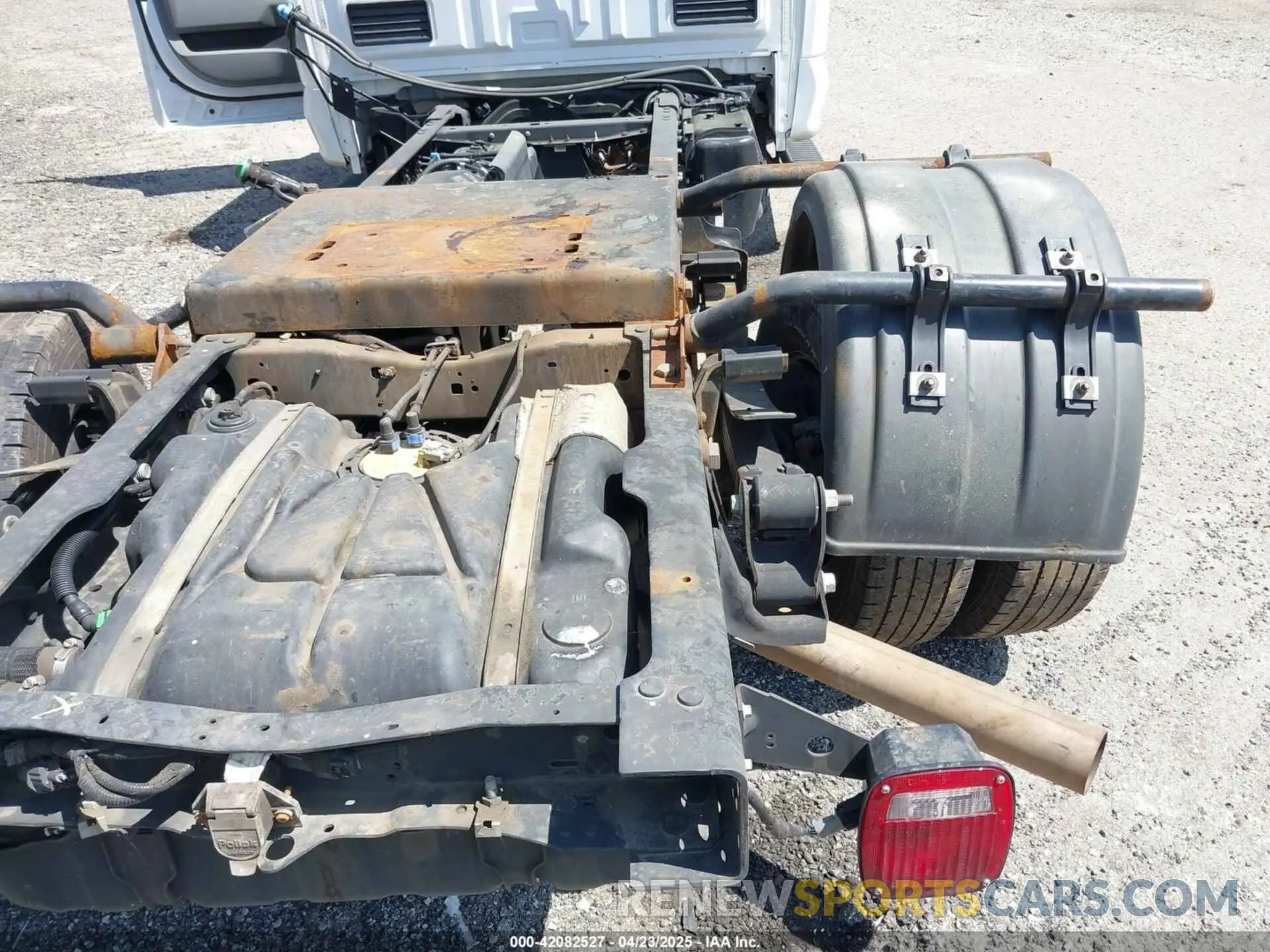 20 Фотография поврежденного автомобиля 1FDRF3GT3PEC64023 FORD F-350 CHASSIS 2023