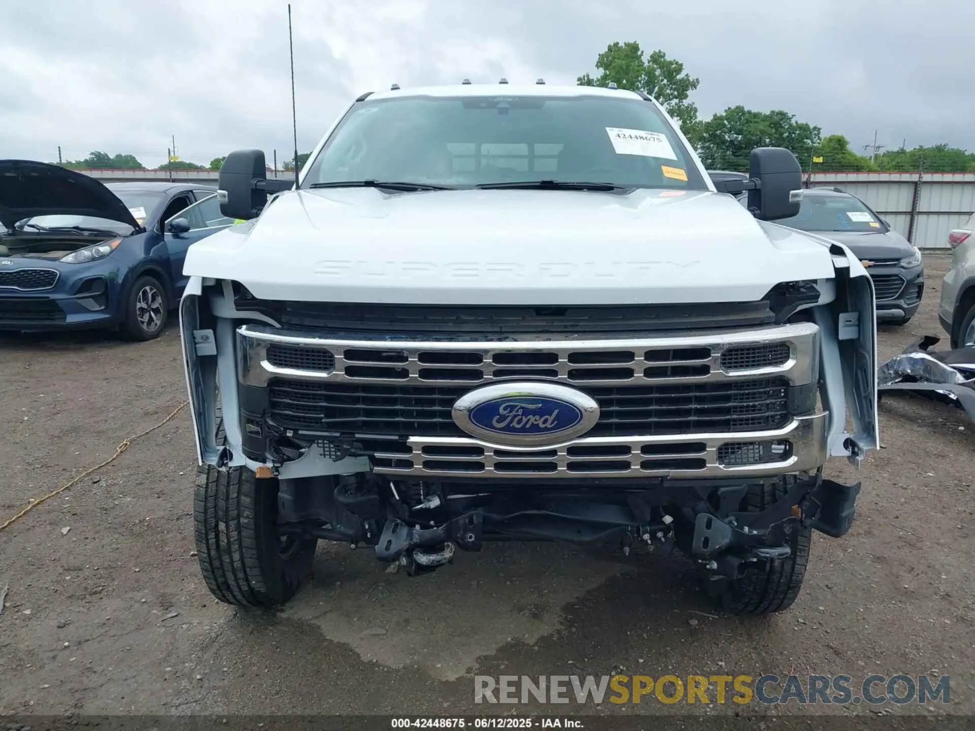 14 Photograph of a damaged car 1FD8W3HN5REF99413 FORD F-350 CHASSIS 2024