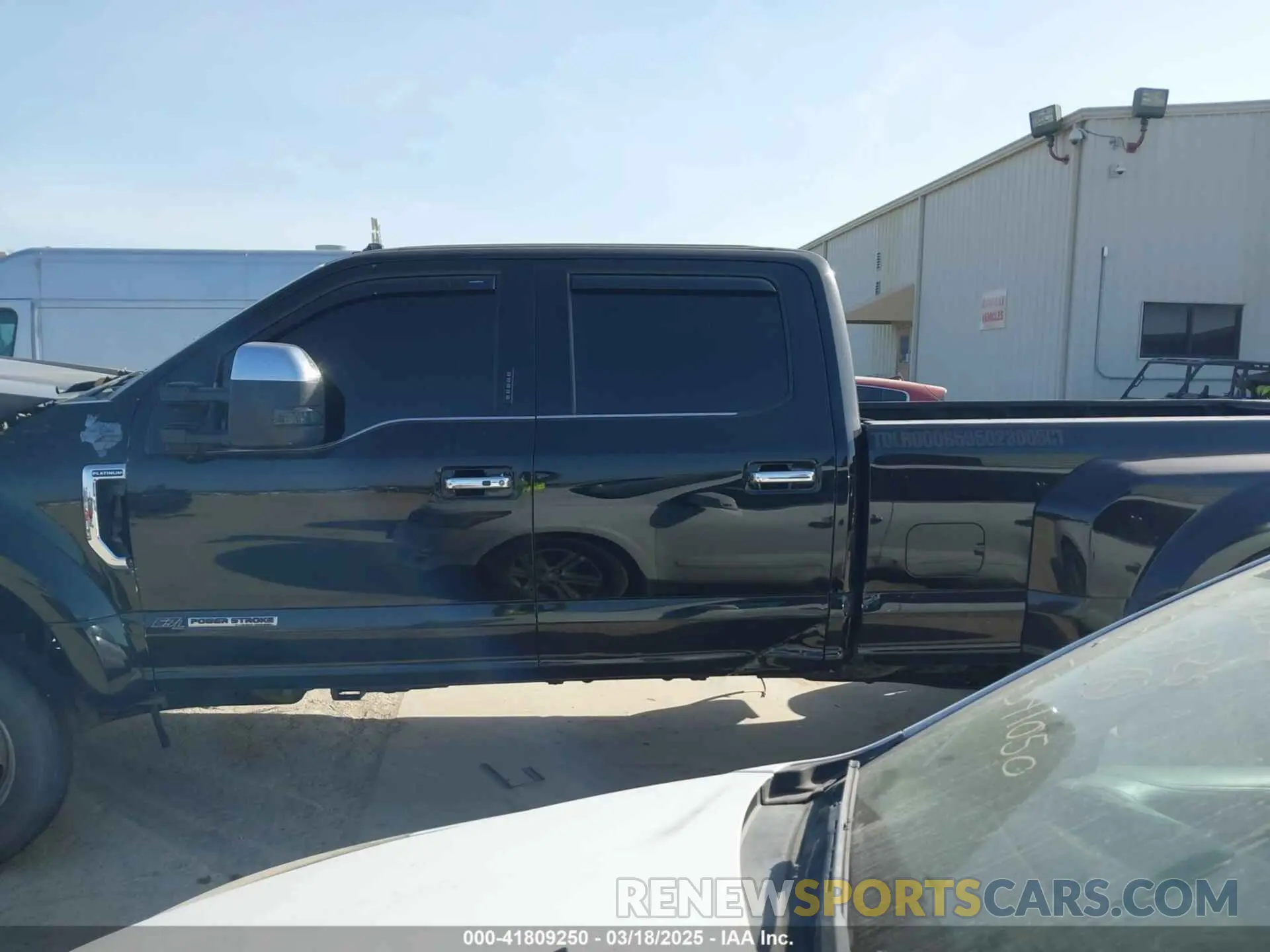 14 Photograph of a damaged car 1FT8W4DT7KEF01423 FORD F-450 2019