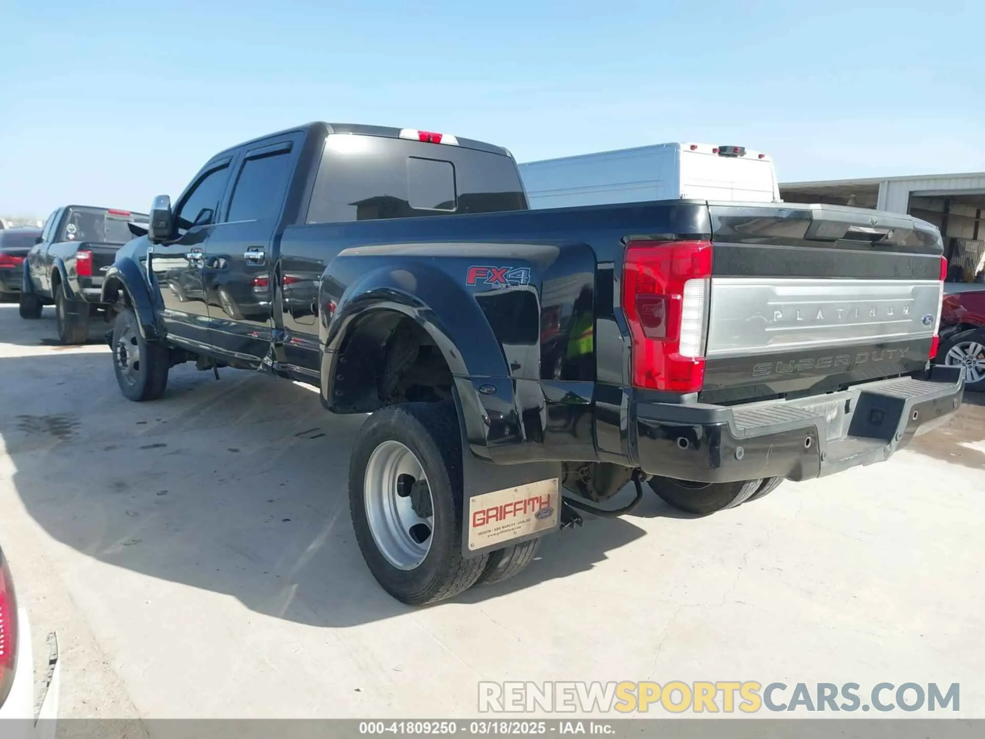 3 Photograph of a damaged car 1FT8W4DT7KEF01423 FORD F-450 2019