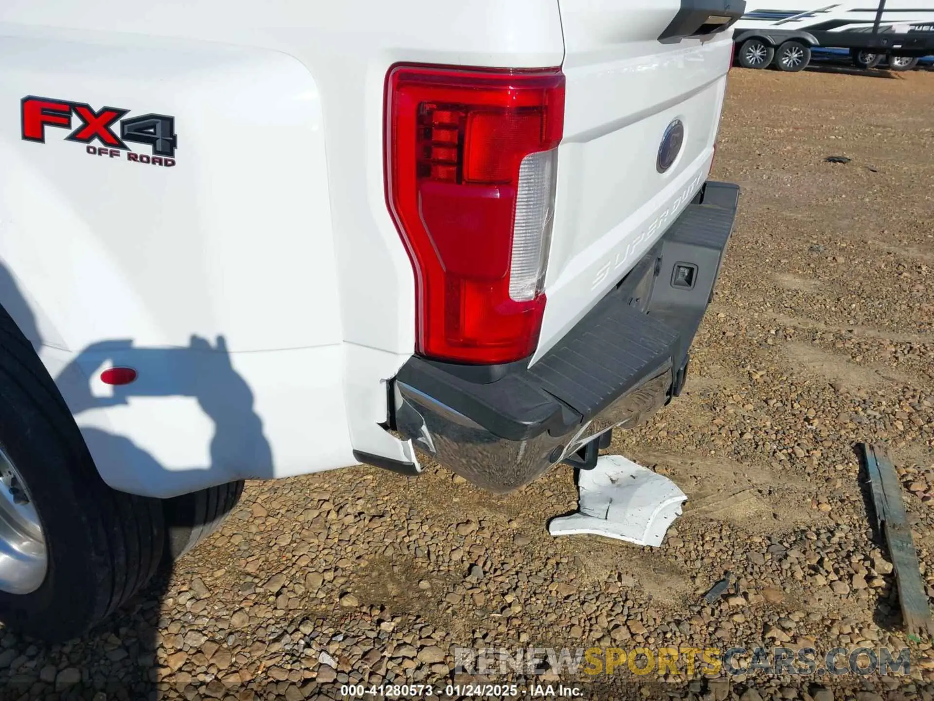 12 Фотография поврежденного автомобиля 1FT8W4DT9KEE50362 FORD F-450 2019