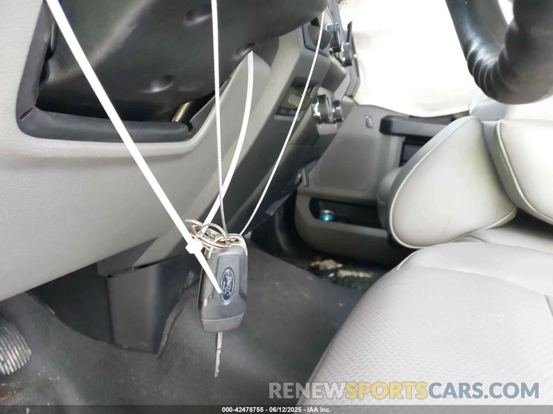 11 Photograph of a damaged car 1FTRF4CT3KEC39292 FORD F-450 2019
