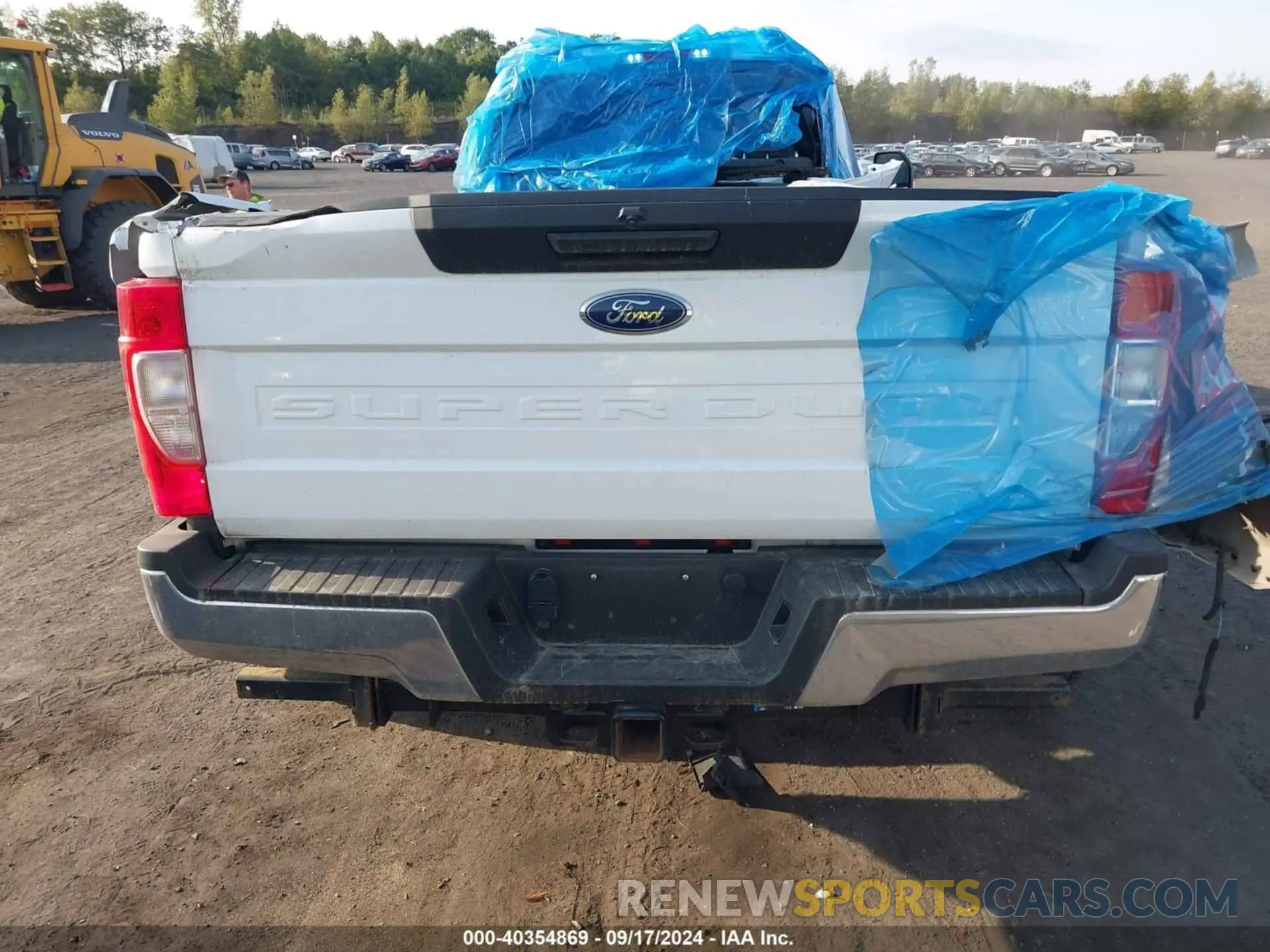 15 Photograph of a damaged car 1FT8W4DT2NEE79240 FORD F-450 2022