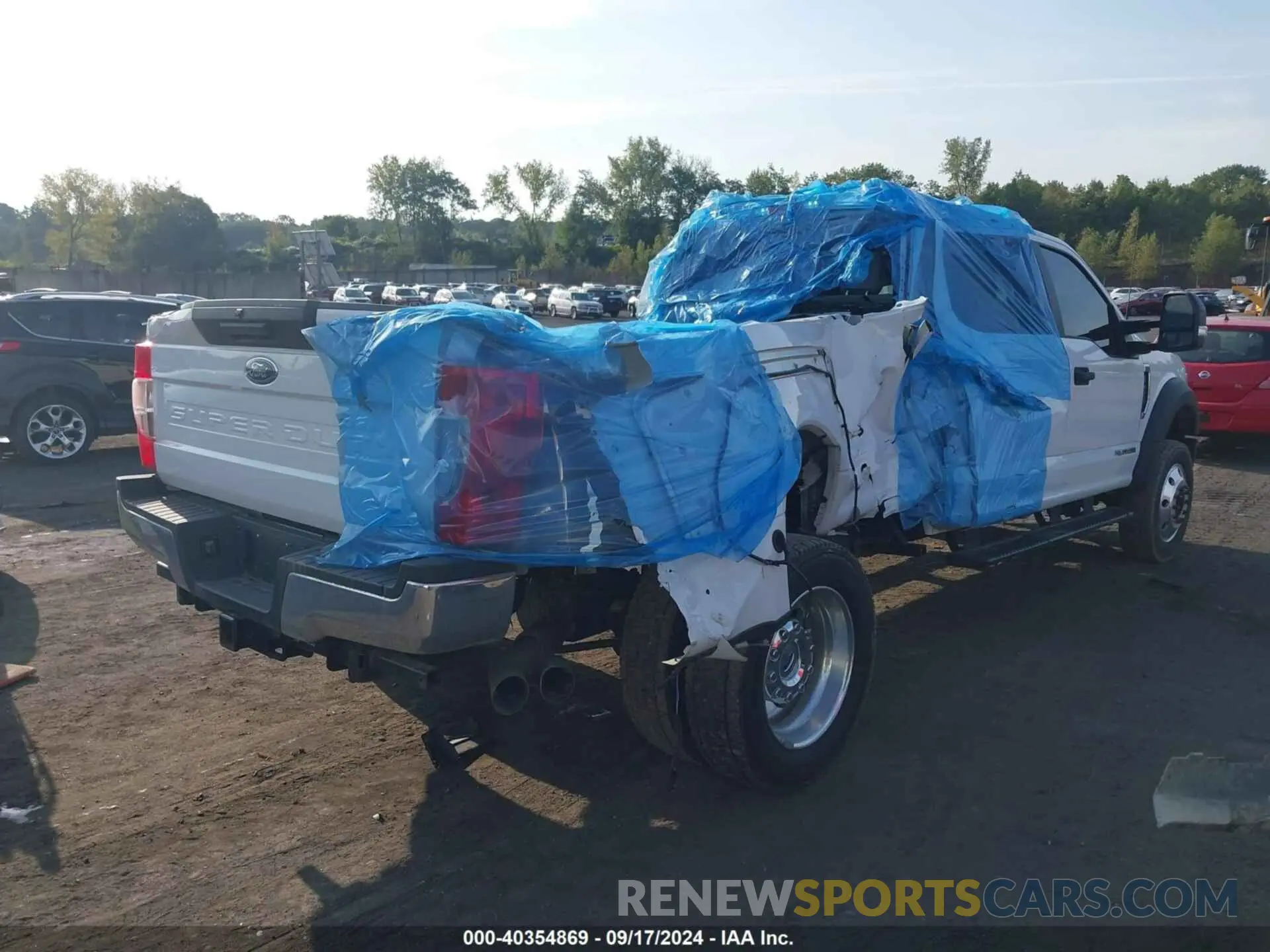 4 Photograph of a damaged car 1FT8W4DT2NEE79240 FORD F-450 2022