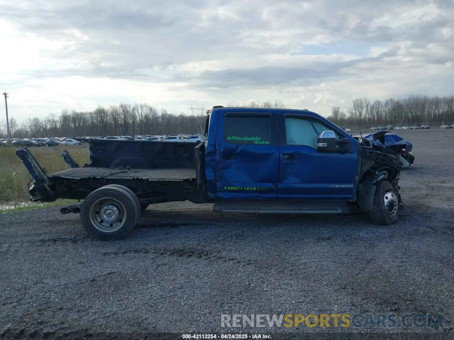 13 Photograph of a damaged car 1FT8W4DT4NEC84840 FORD F-450 2022