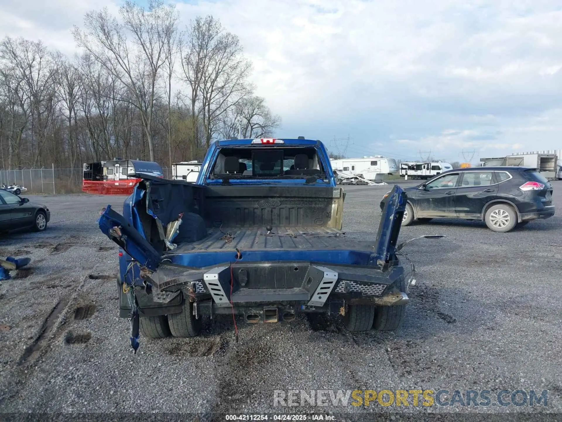 15 Photograph of a damaged car 1FT8W4DT4NEC84840 FORD F-450 2022