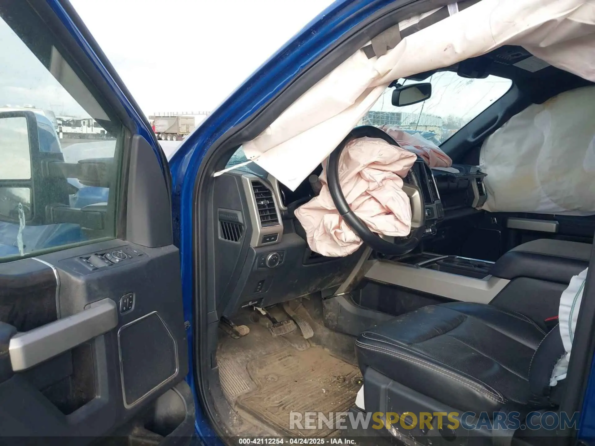 7 Photograph of a damaged car 1FT8W4DT4NEC84840 FORD F-450 2022