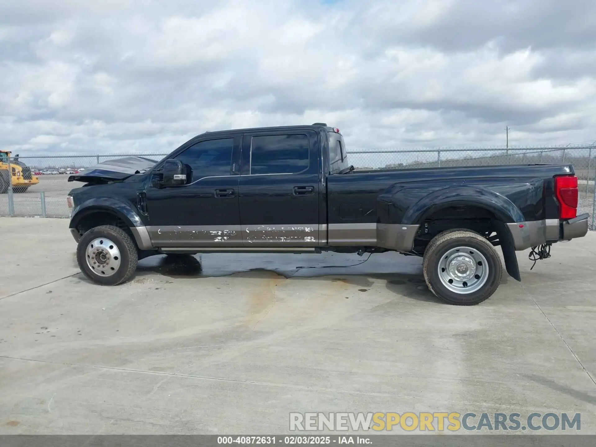 13 Фотография поврежденного автомобиля 1FT8W4DT6NEG12081 FORD F-450 2022