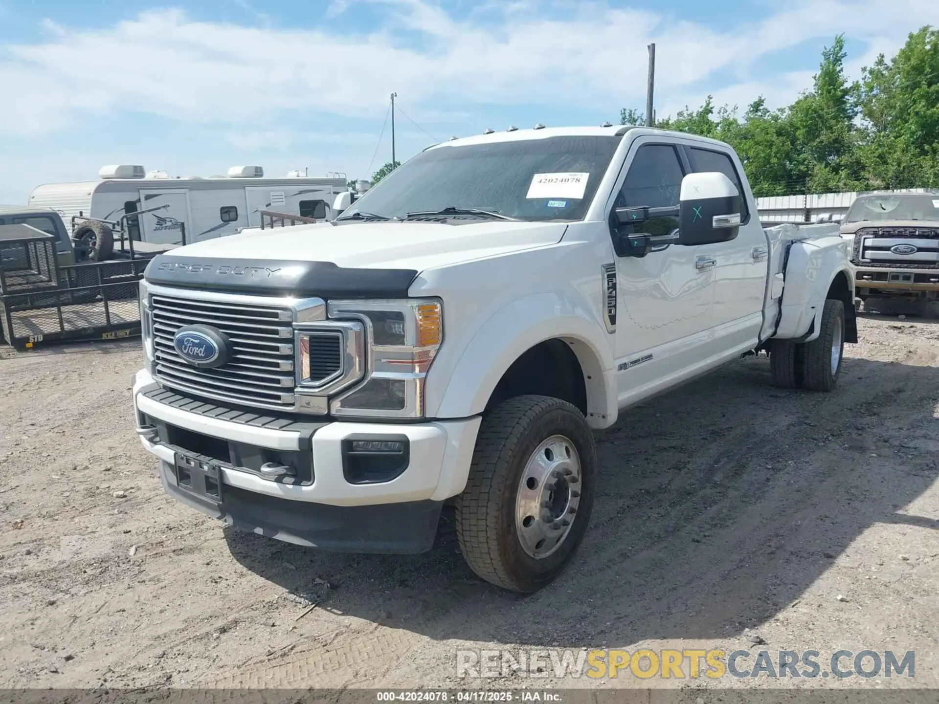 2 Photograph of a damaged car 1FT8W4DT8NED31741 FORD F-450 2022