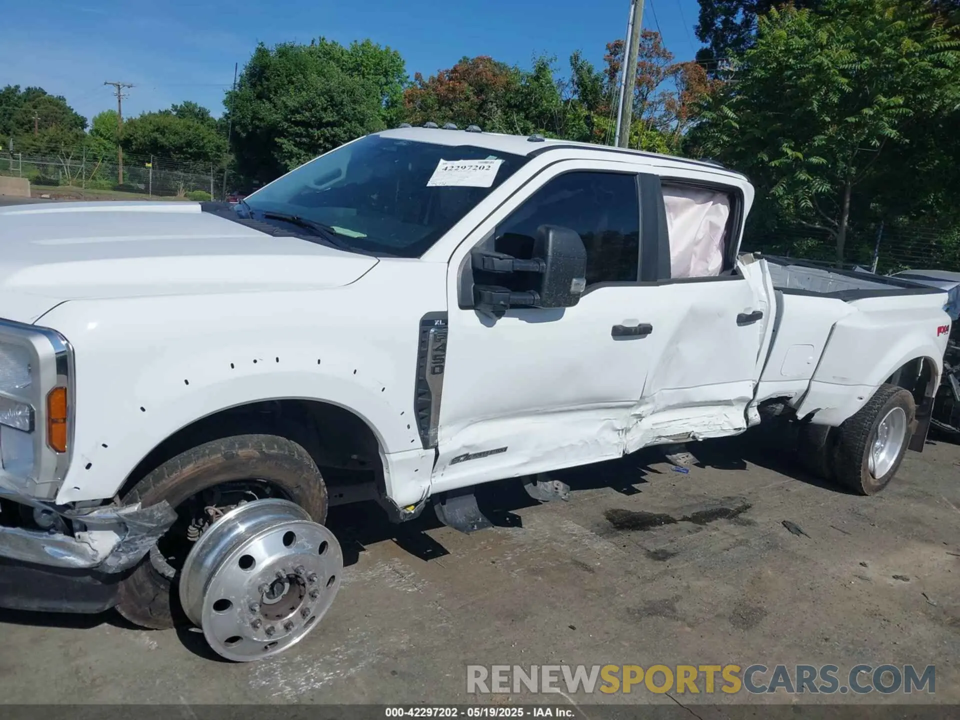 18 Фотография поврежденного автомобиля 1FT8W4DT8REC34481 FORD F-450 2024