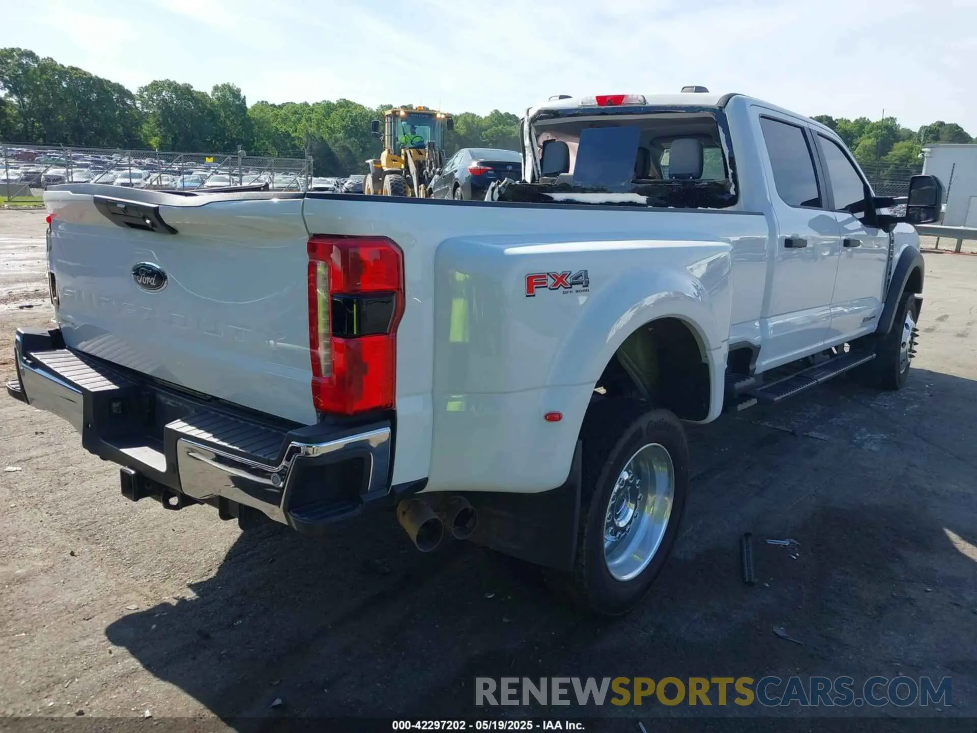 4 Фотография поврежденного автомобиля 1FT8W4DT8REC34481 FORD F-450 2024