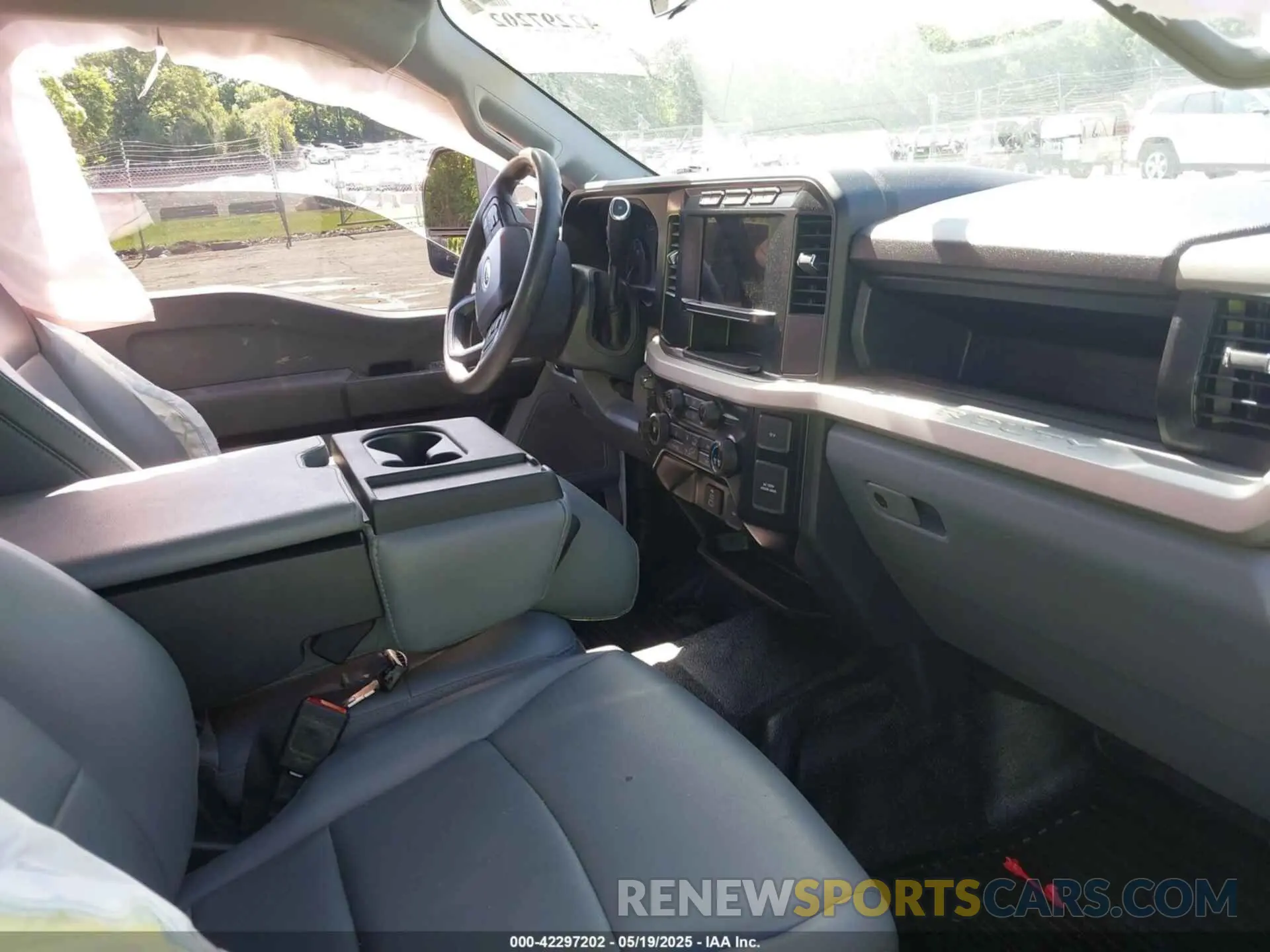 7 Фотография поврежденного автомобиля 1FT8W4DT8REC34481 FORD F-450 2024