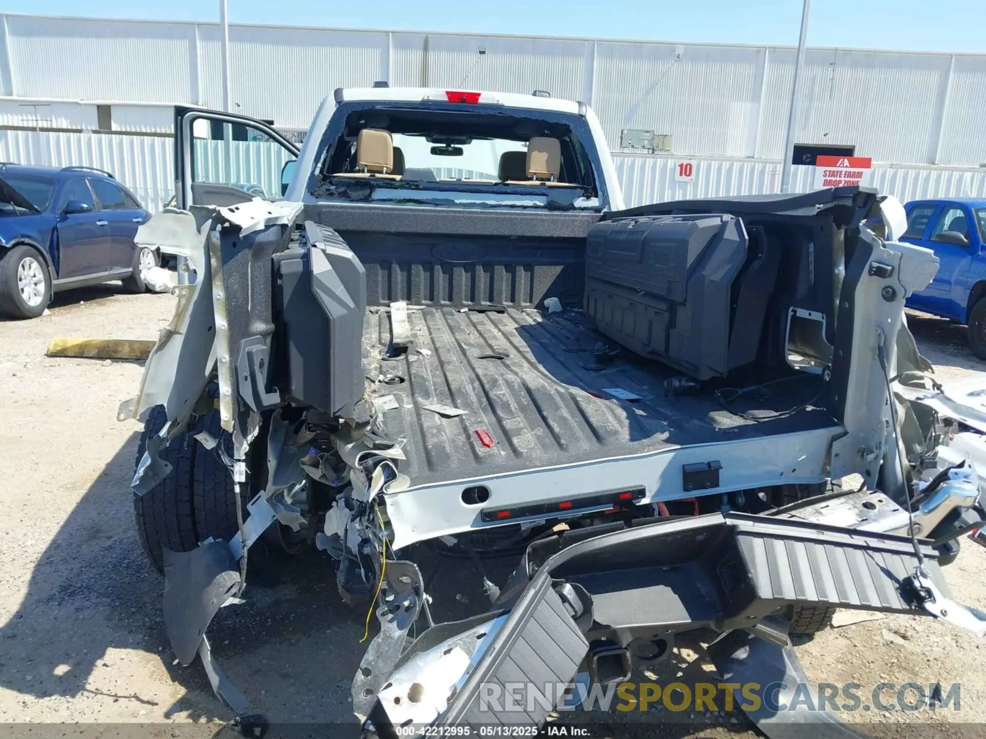 10 Photograph of a damaged car 1FT8W4DM0SEC38295 FORD F-450 2025