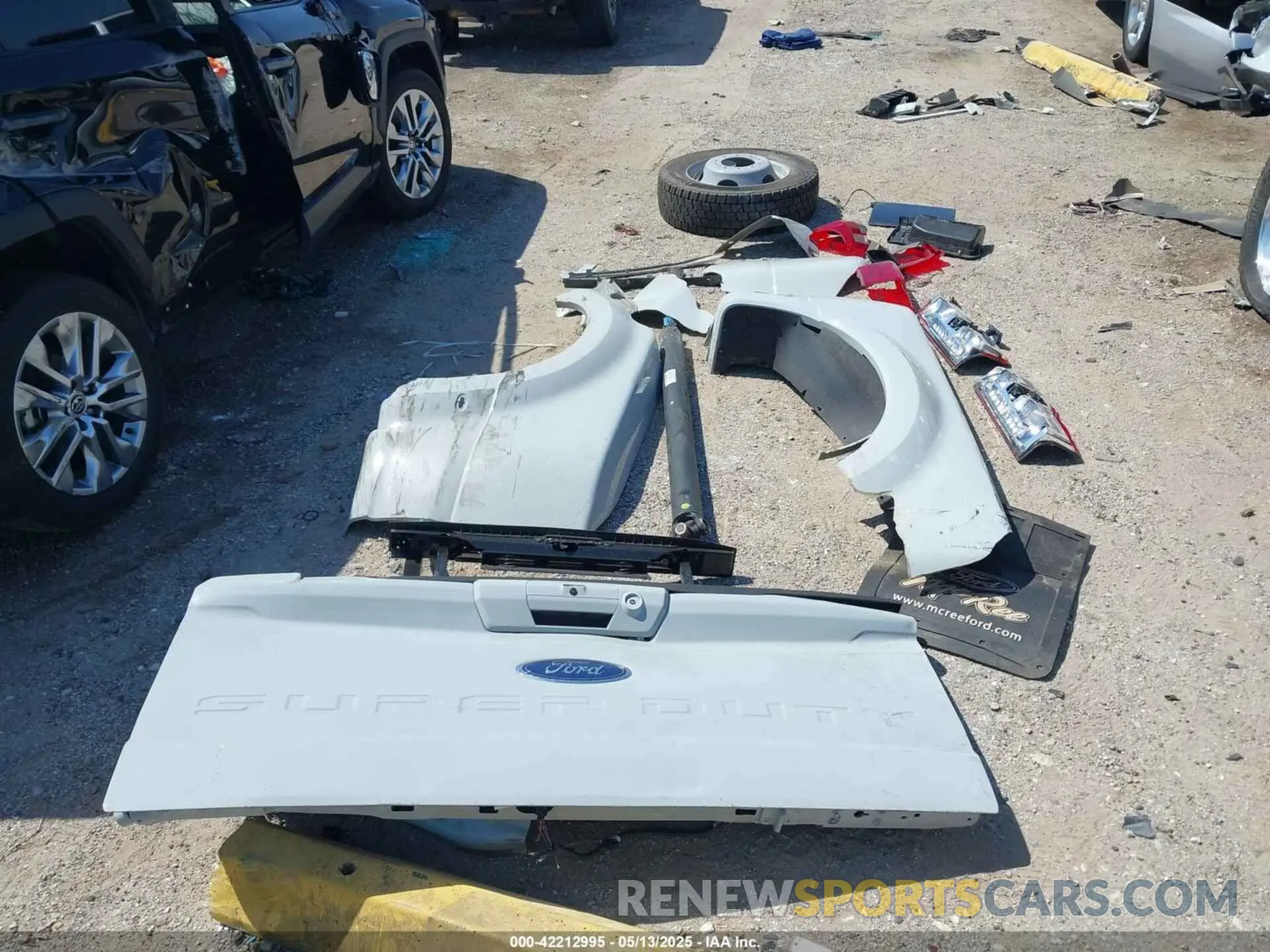 11 Photograph of a damaged car 1FT8W4DM0SEC38295 FORD F-450 2025