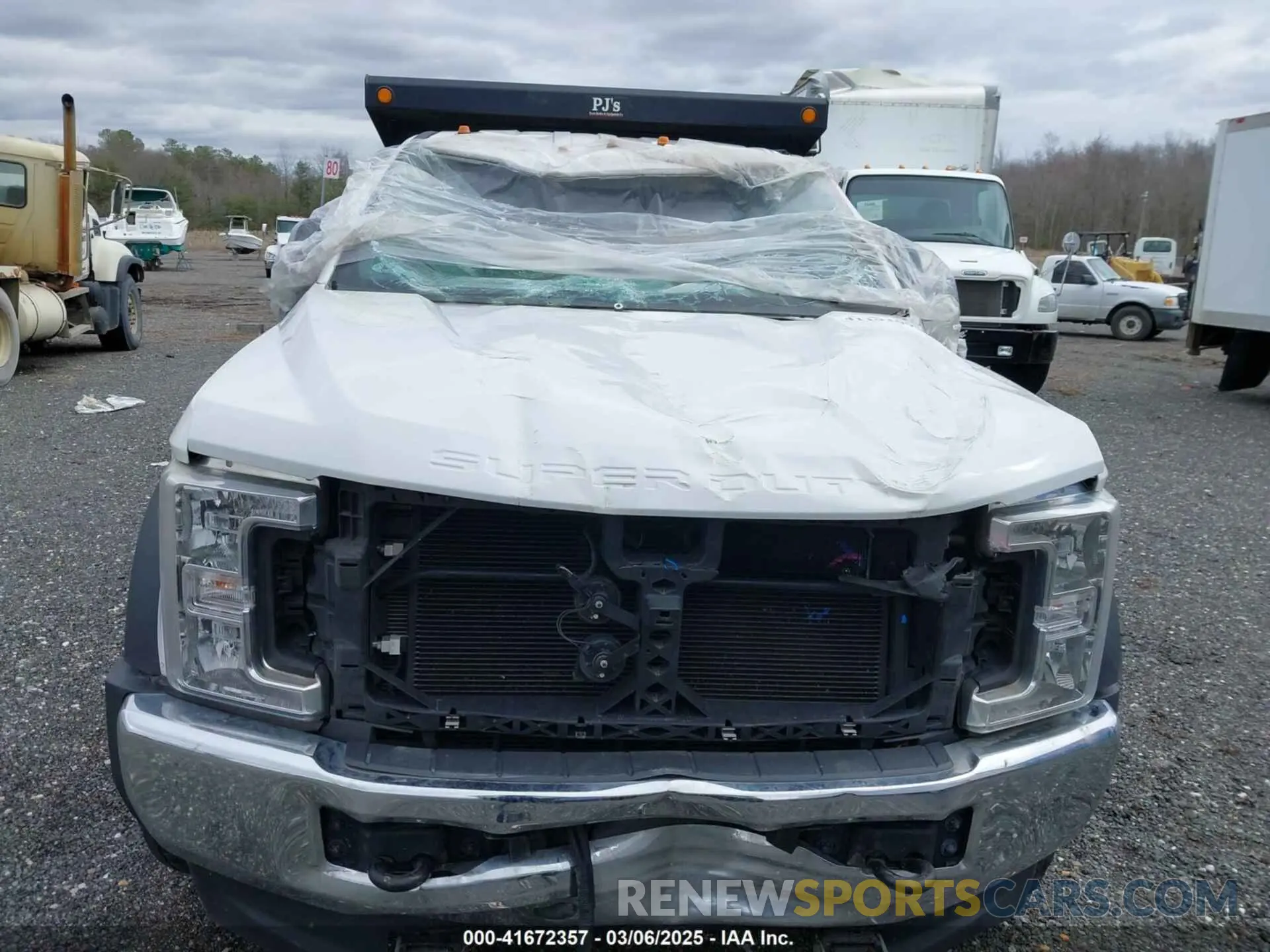 11 Photograph of a damaged car 1FD9W4HT0KEF85725 FORD F-450 CHASSIS 2019